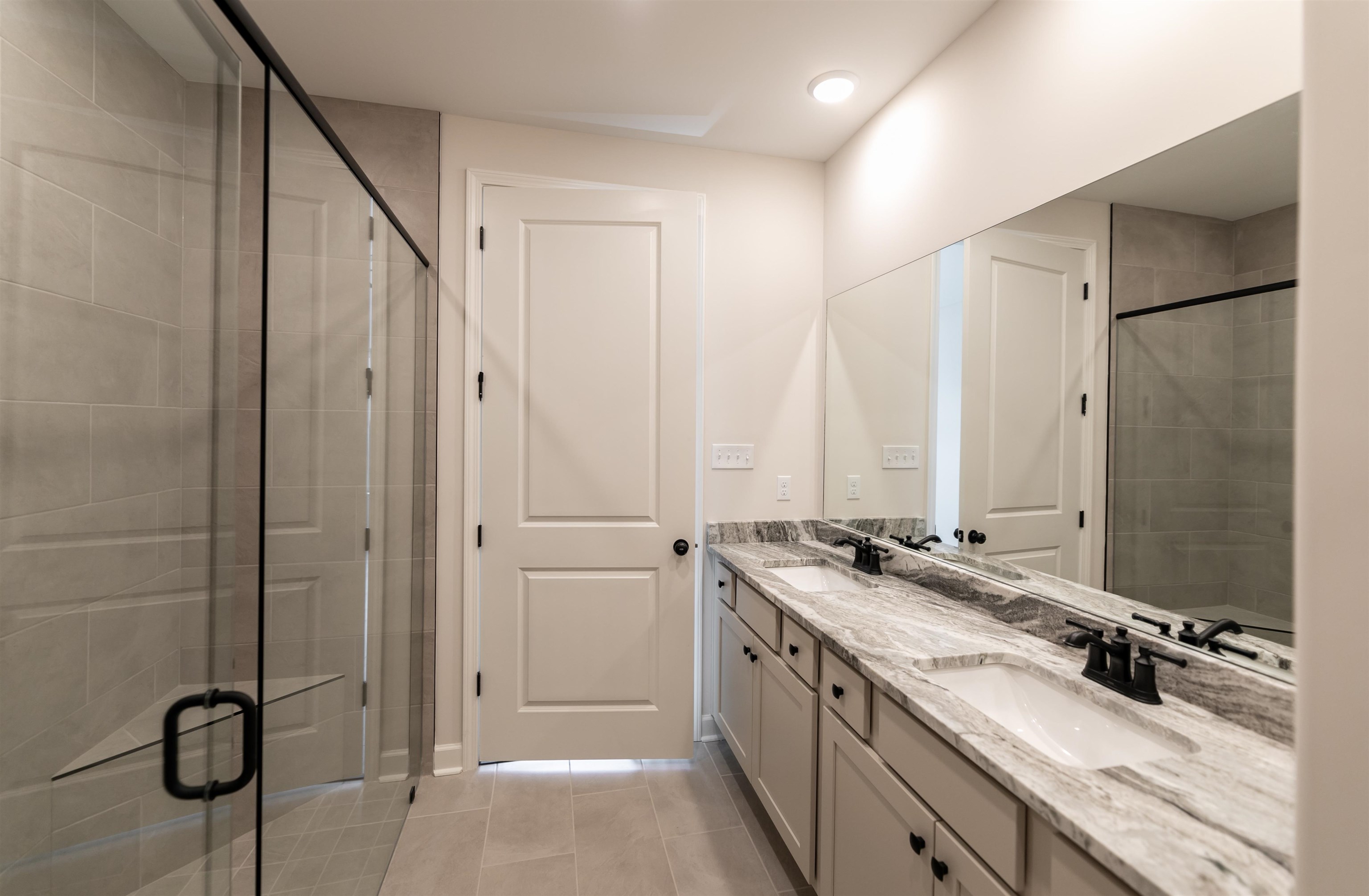 3025 BEDFORDSHIRE CV Unit: 57