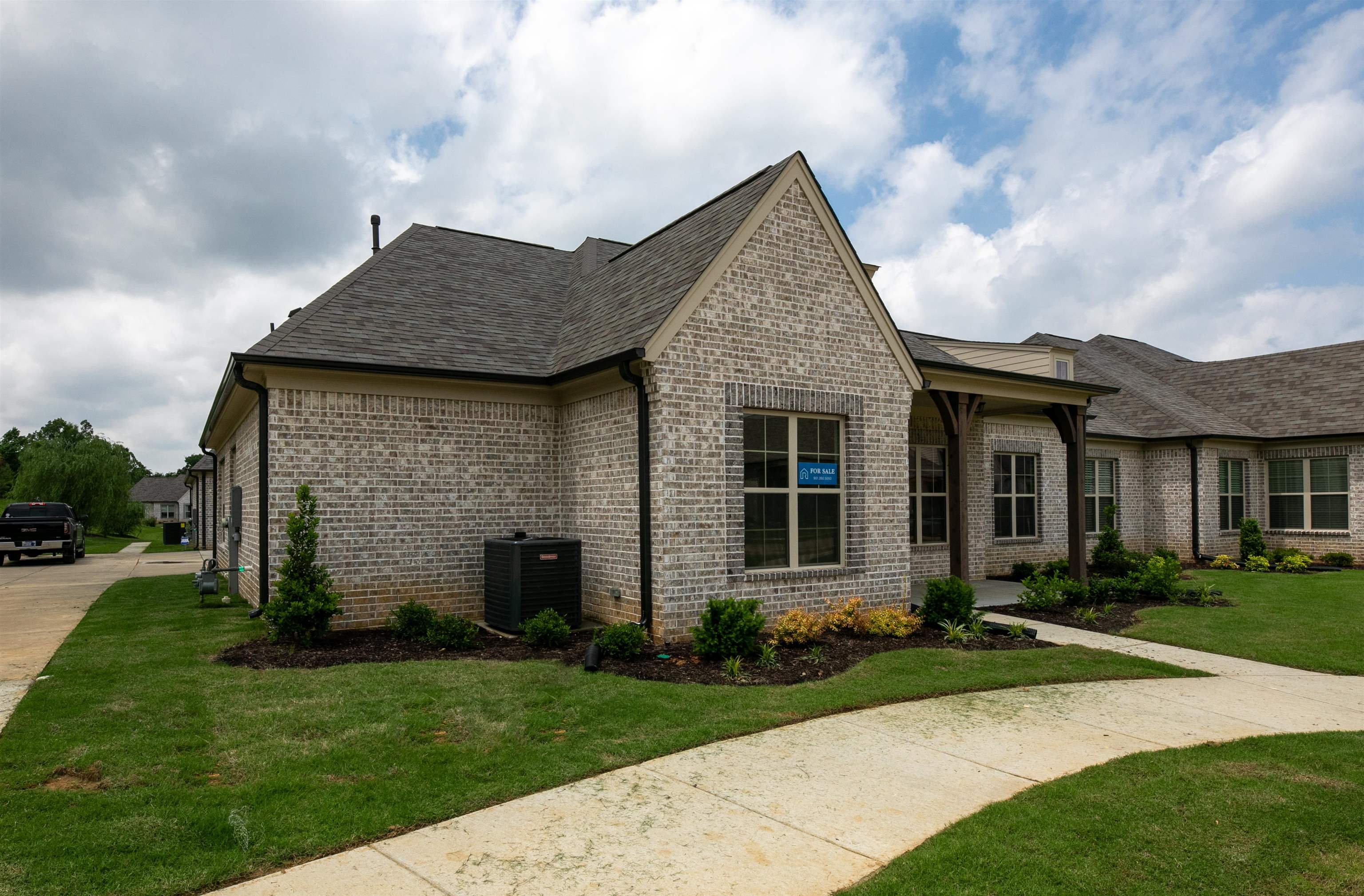 3025 BEDFORDSHIRE CV Unit: 57