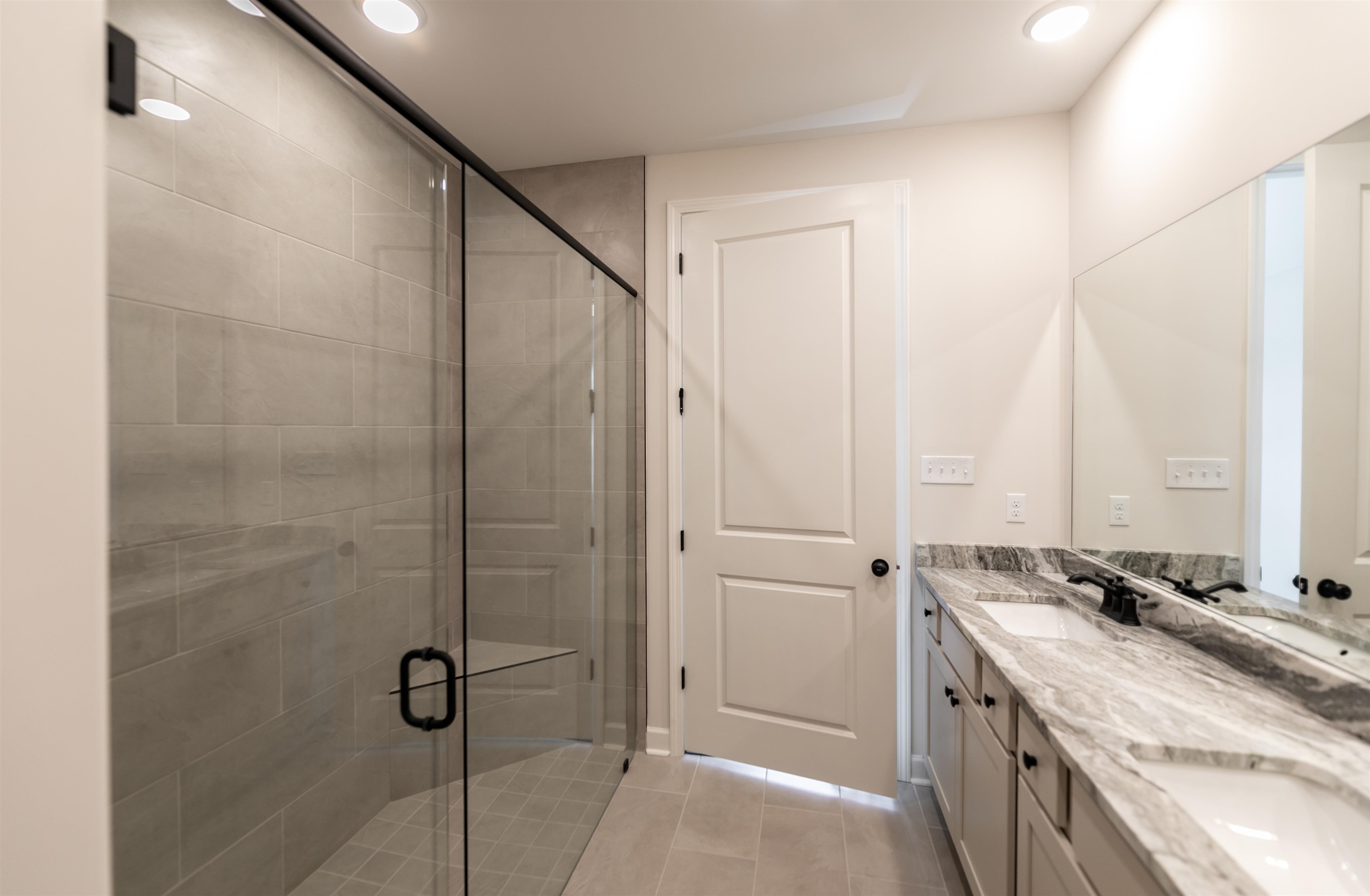 3025 BEDFORDSHIRE CV Unit: 57