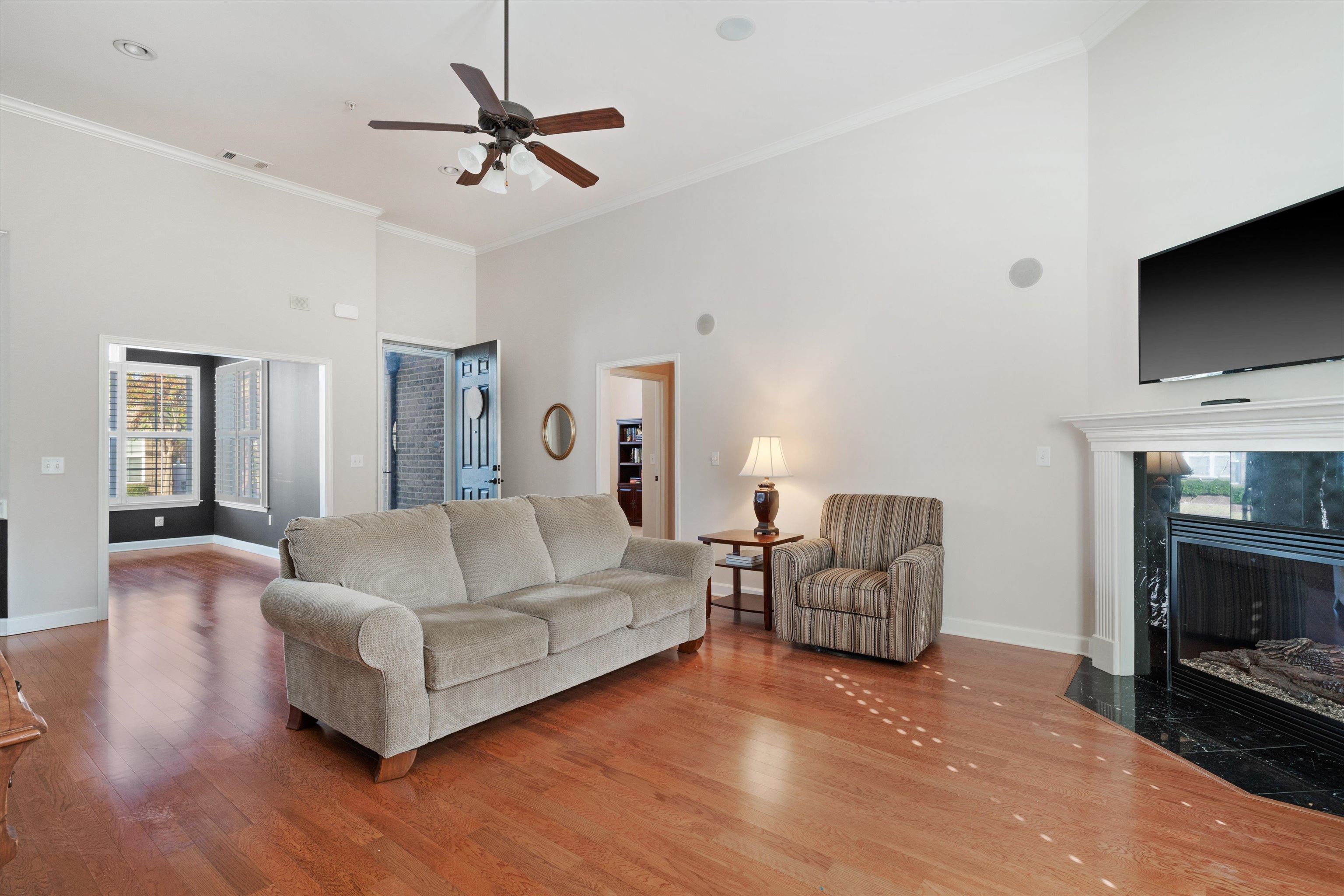 1427 ALYDAR DR Unit: 33