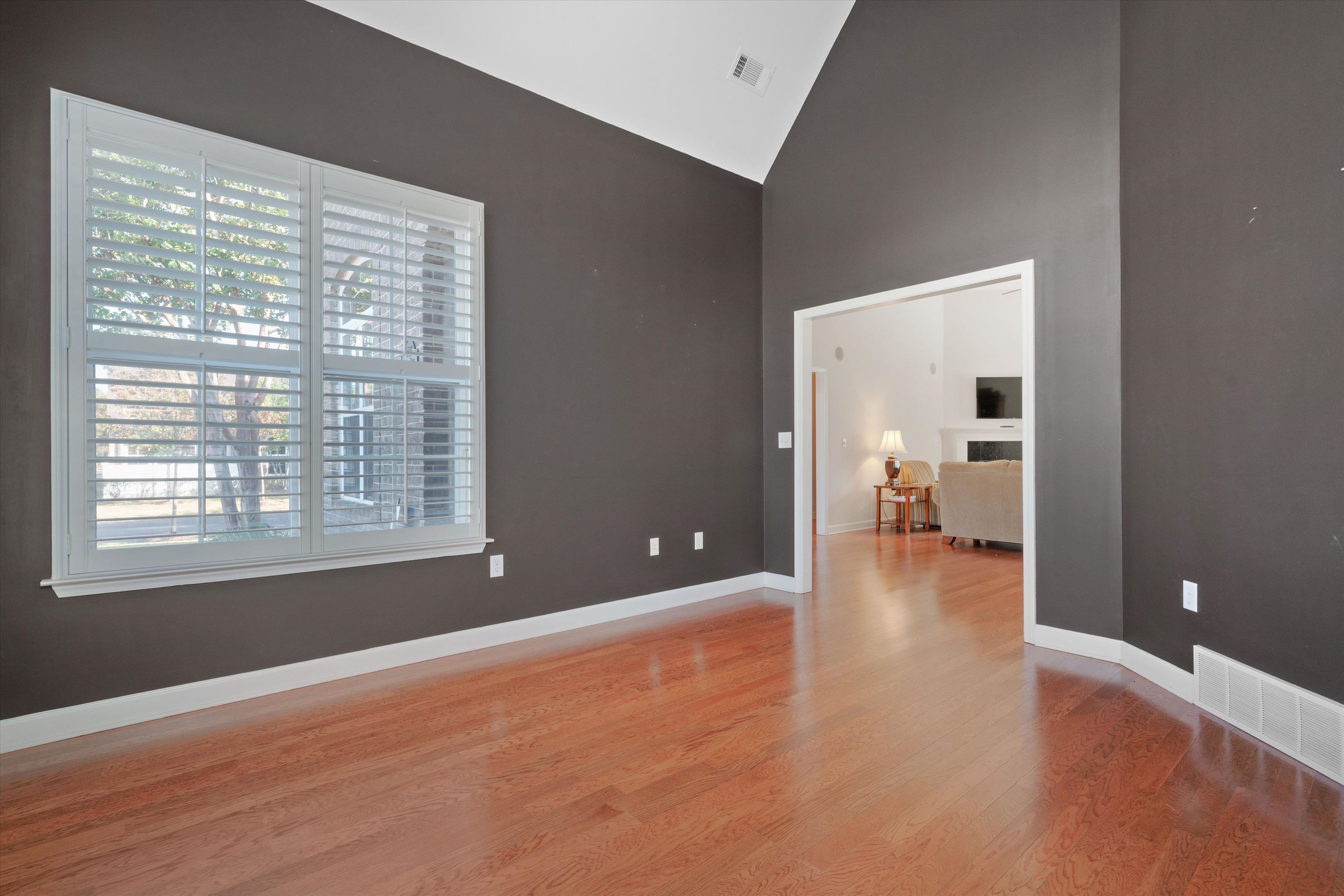 1427 ALYDAR DR Unit: 33