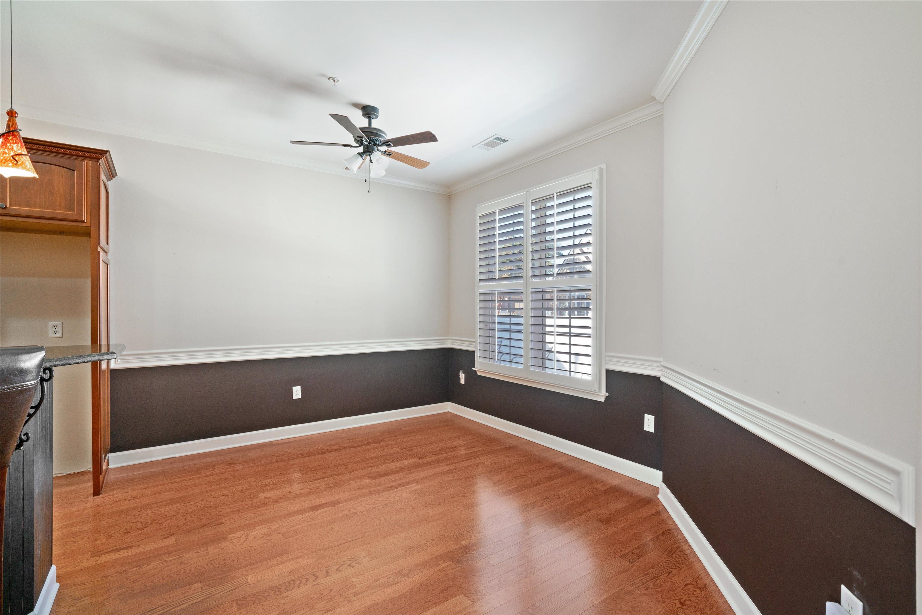 1427 ALYDAR DR Unit: 33