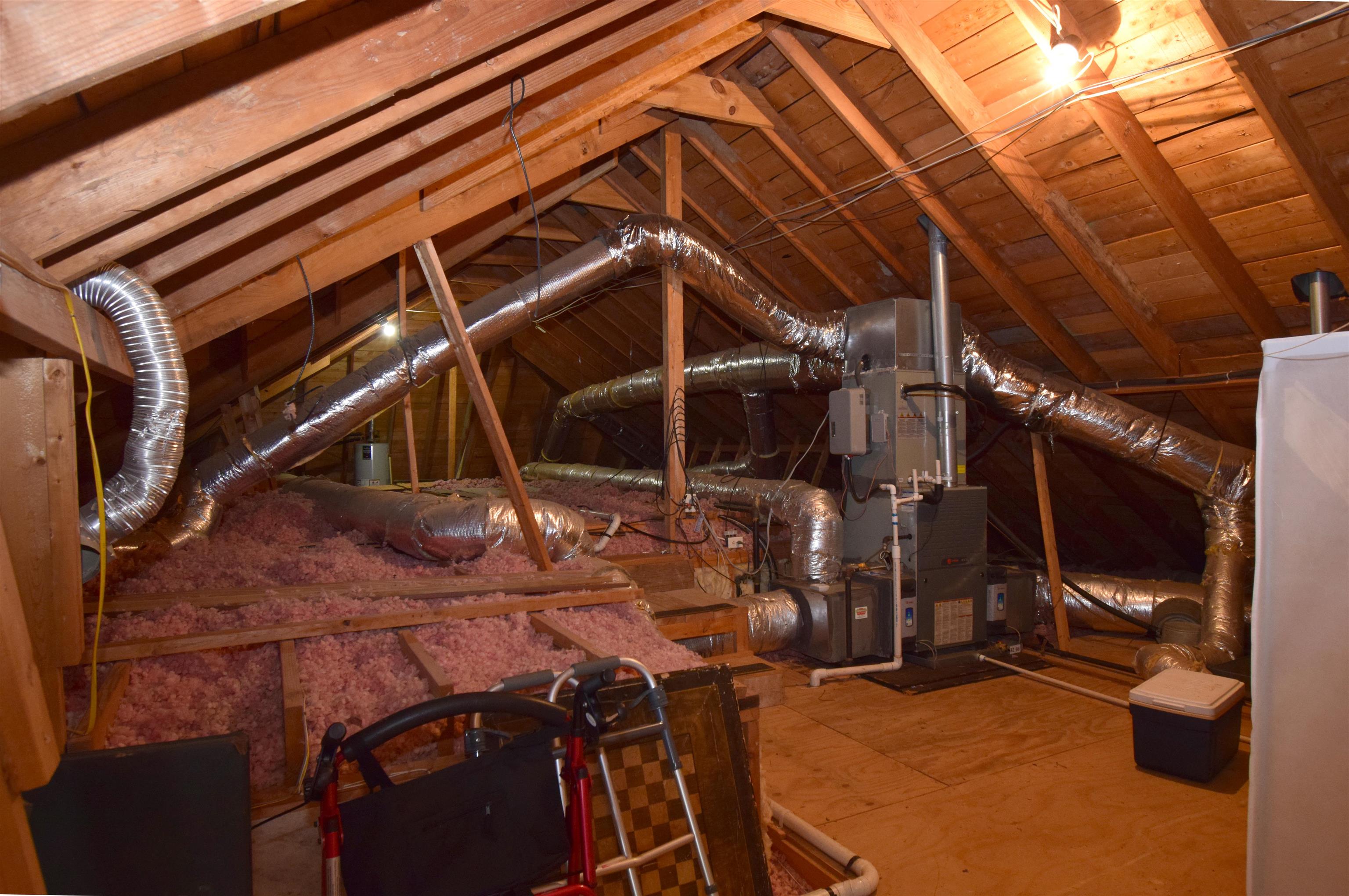 945 WARWICK OAKS LN N