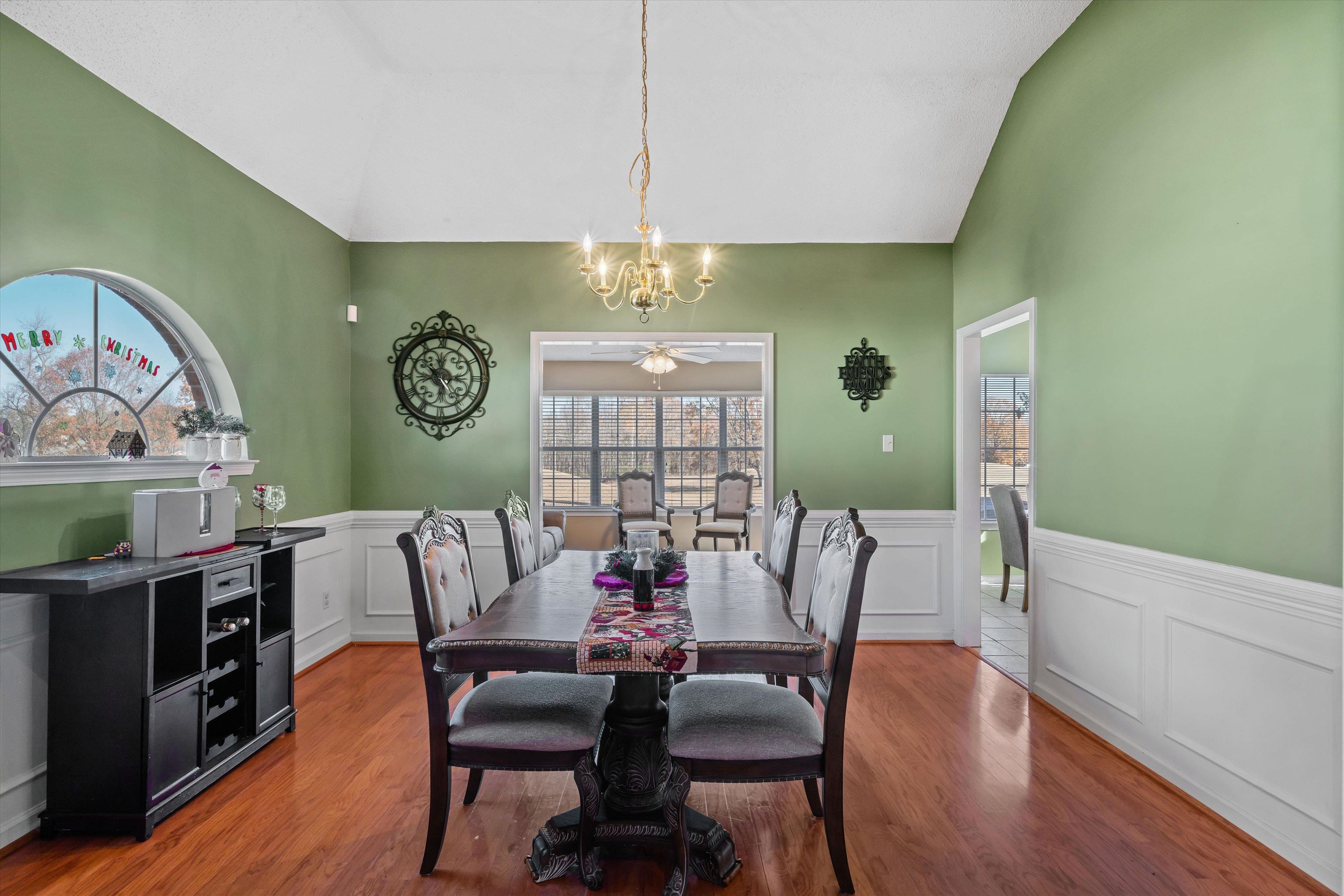 4140 PERSIMMON HILL CV