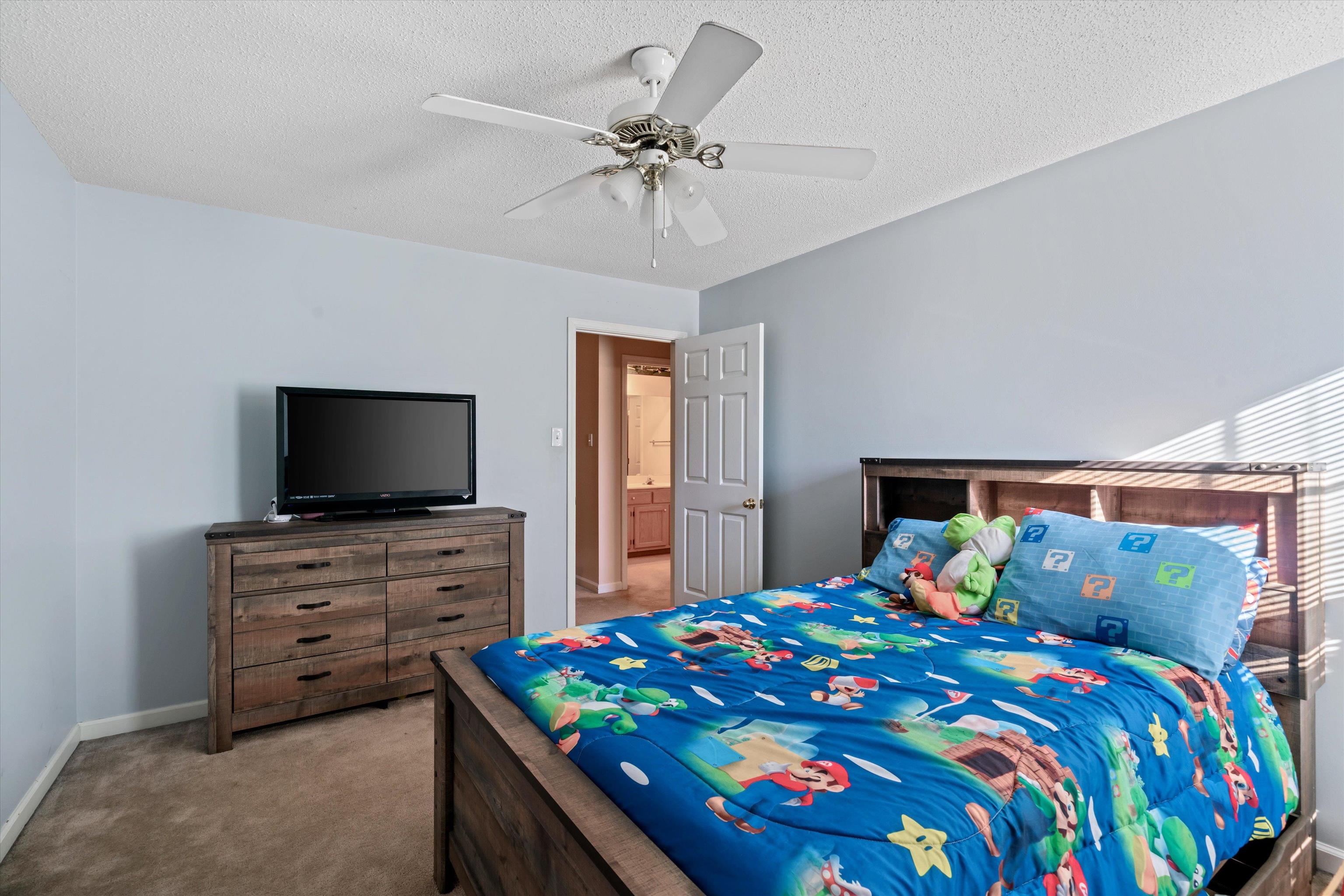 4140 PERSIMMON HILL CV