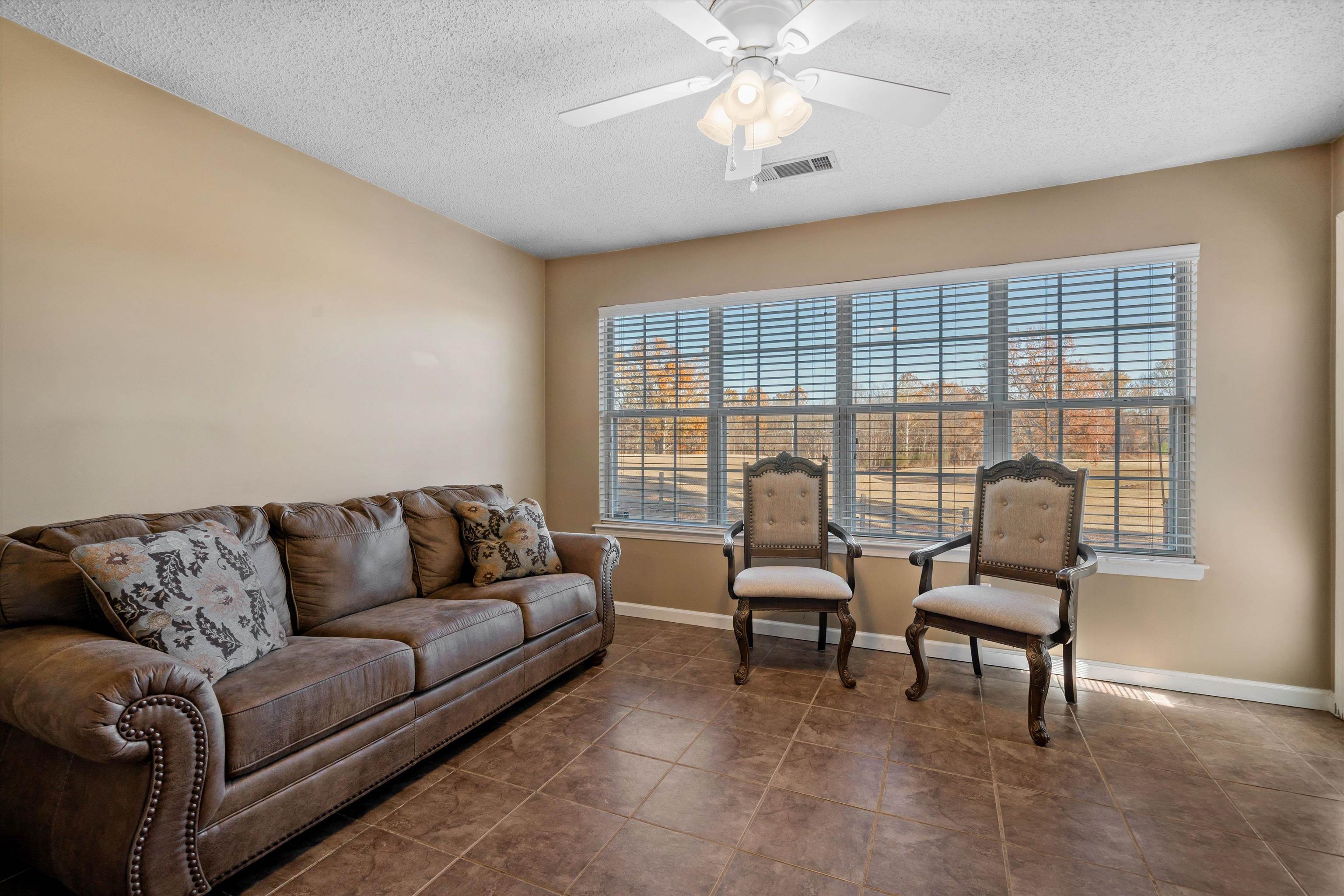 4140 PERSIMMON HILL CV