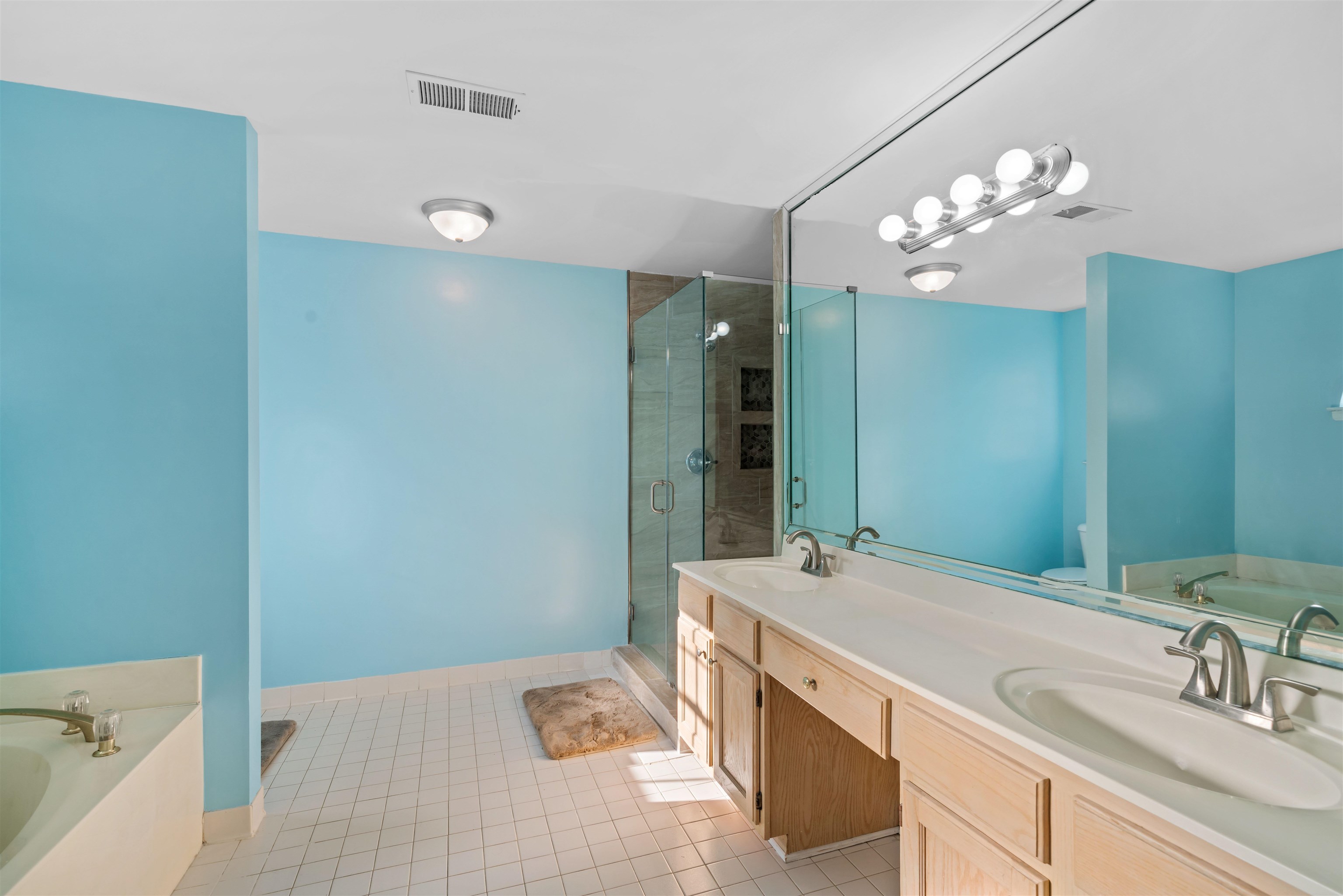 4140 PERSIMMON HILL CV