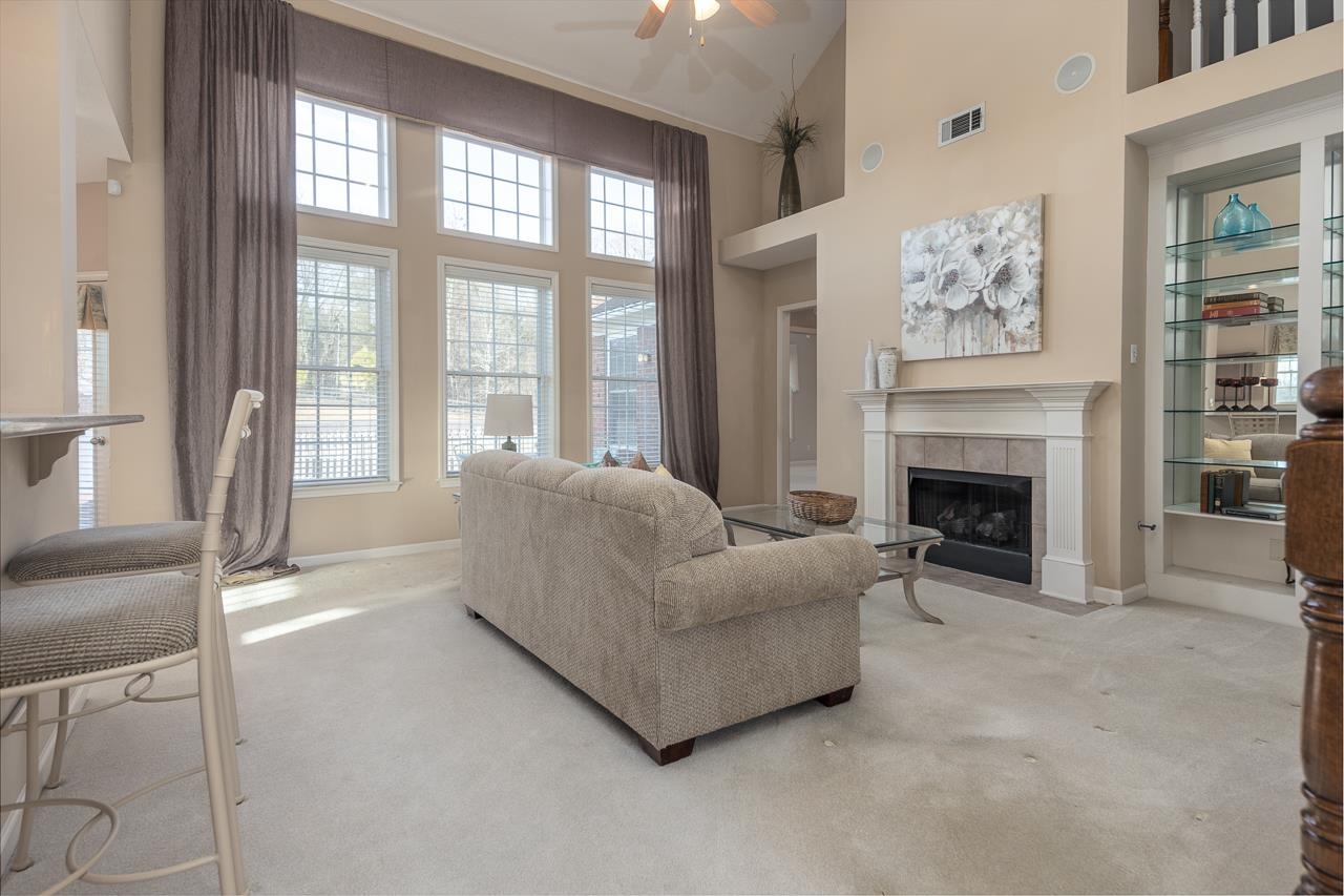 4073 PELICAN HILL CV