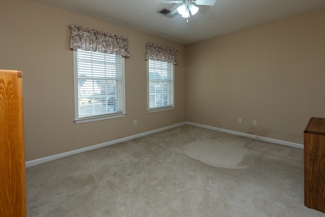 4073 PELICAN HILL CV