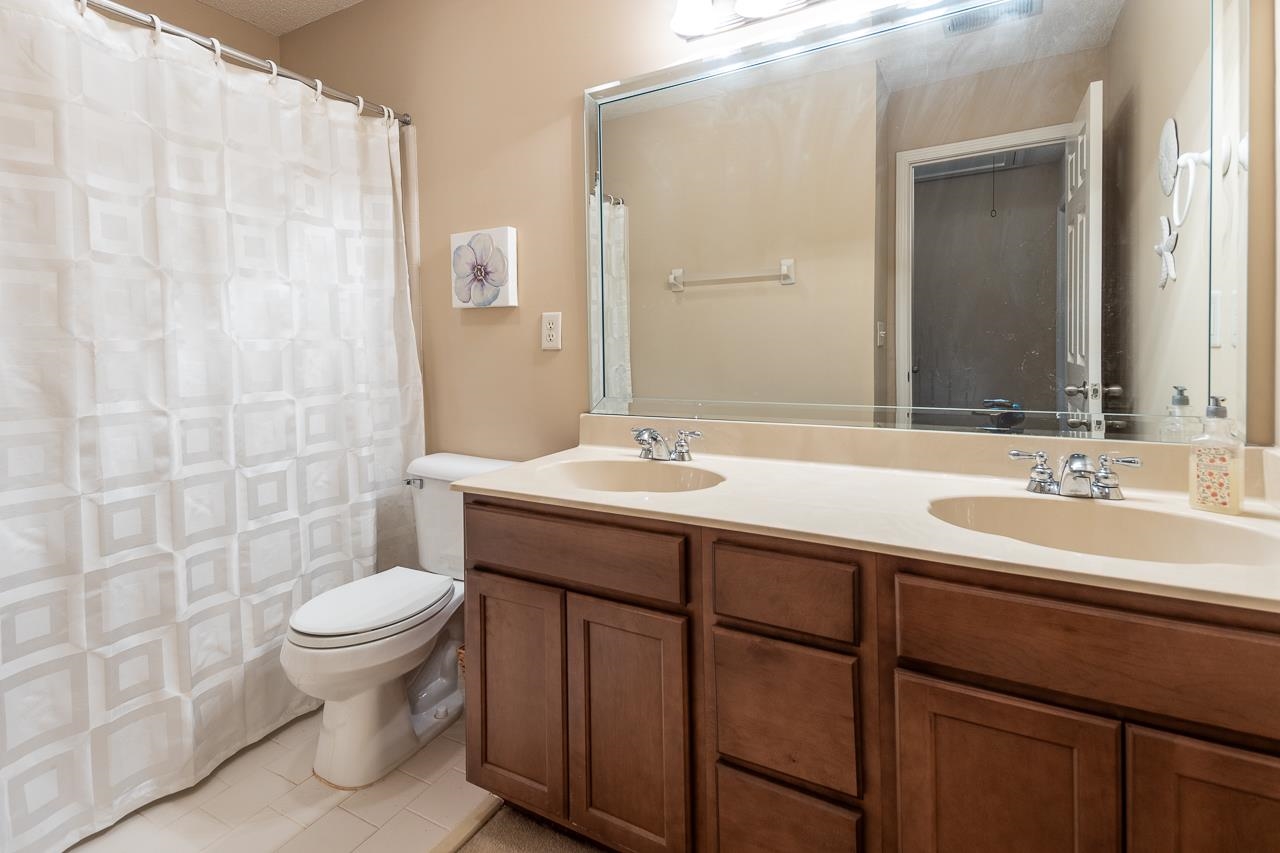 4073 PELICAN HILL CV