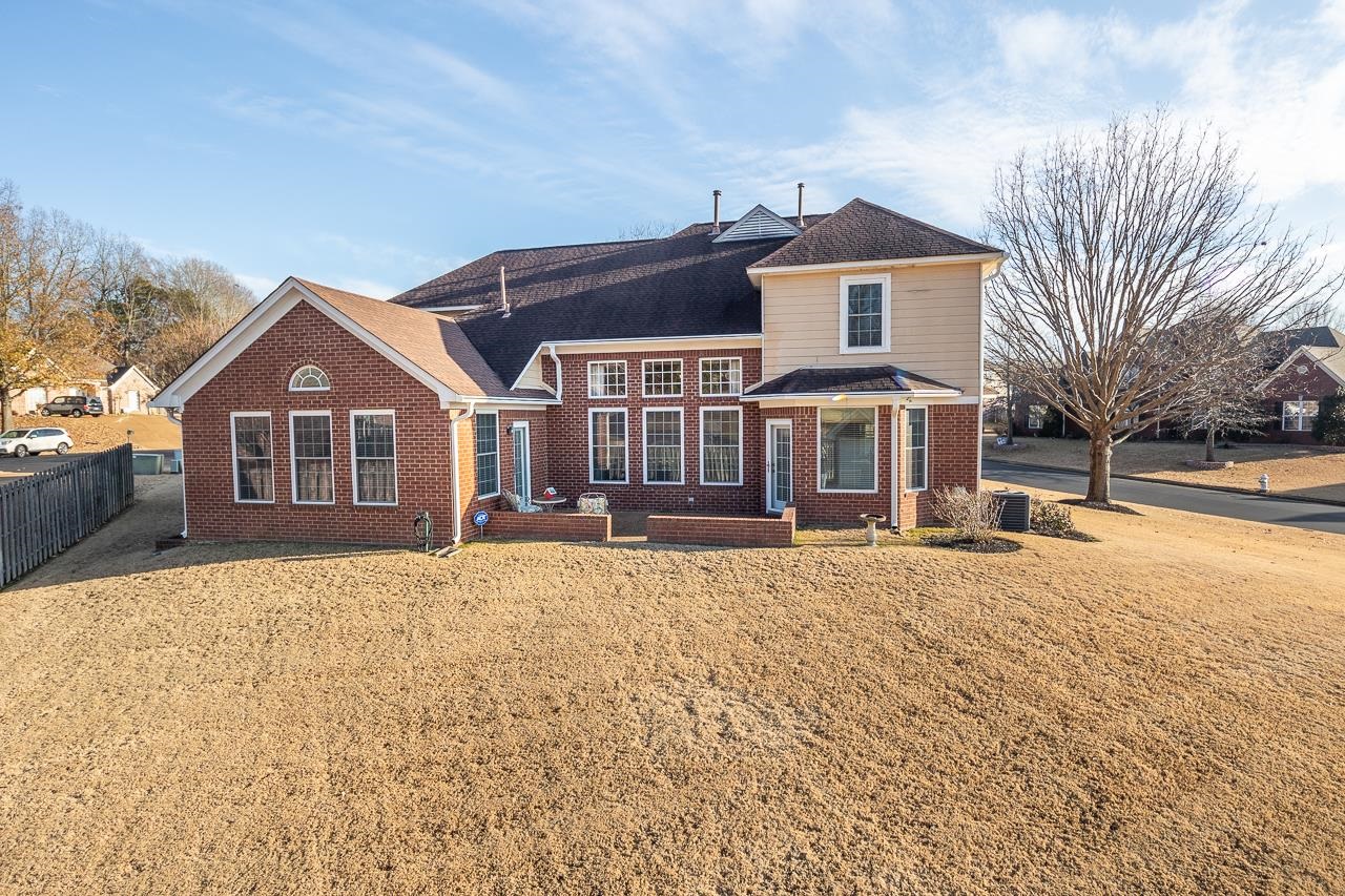 4073 PELICAN HILL CV