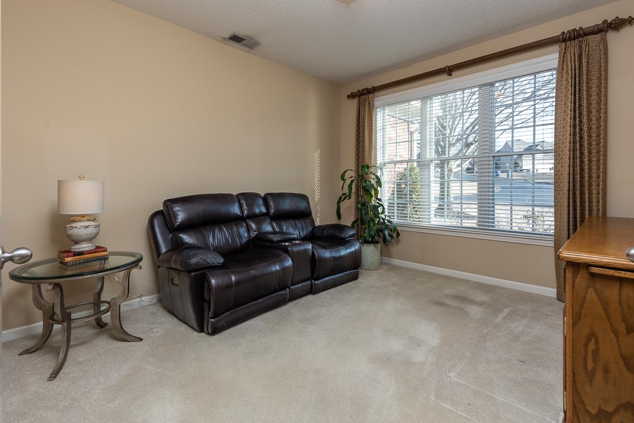 4073 PELICAN HILL CV