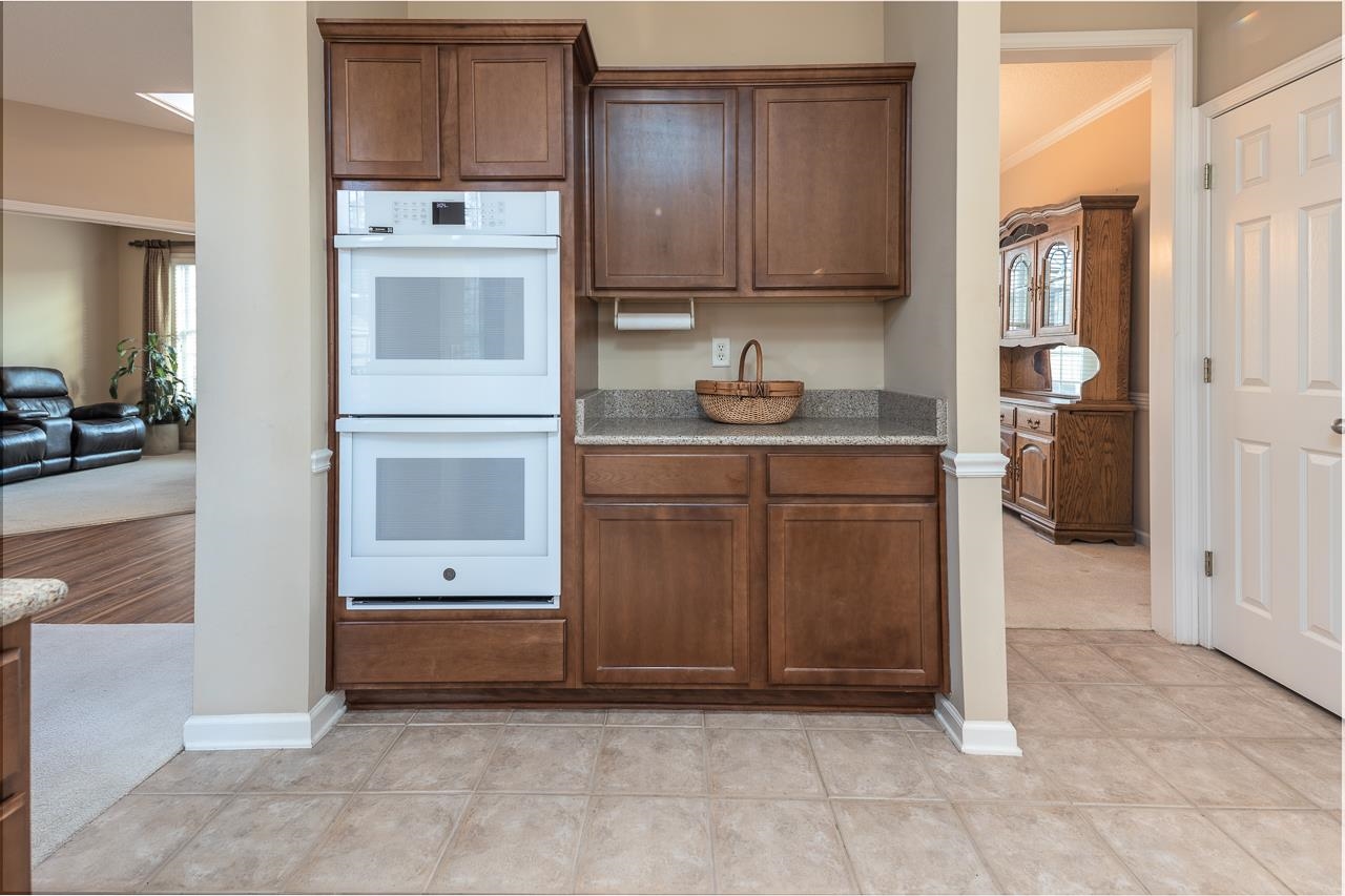 4073 PELICAN HILL CV