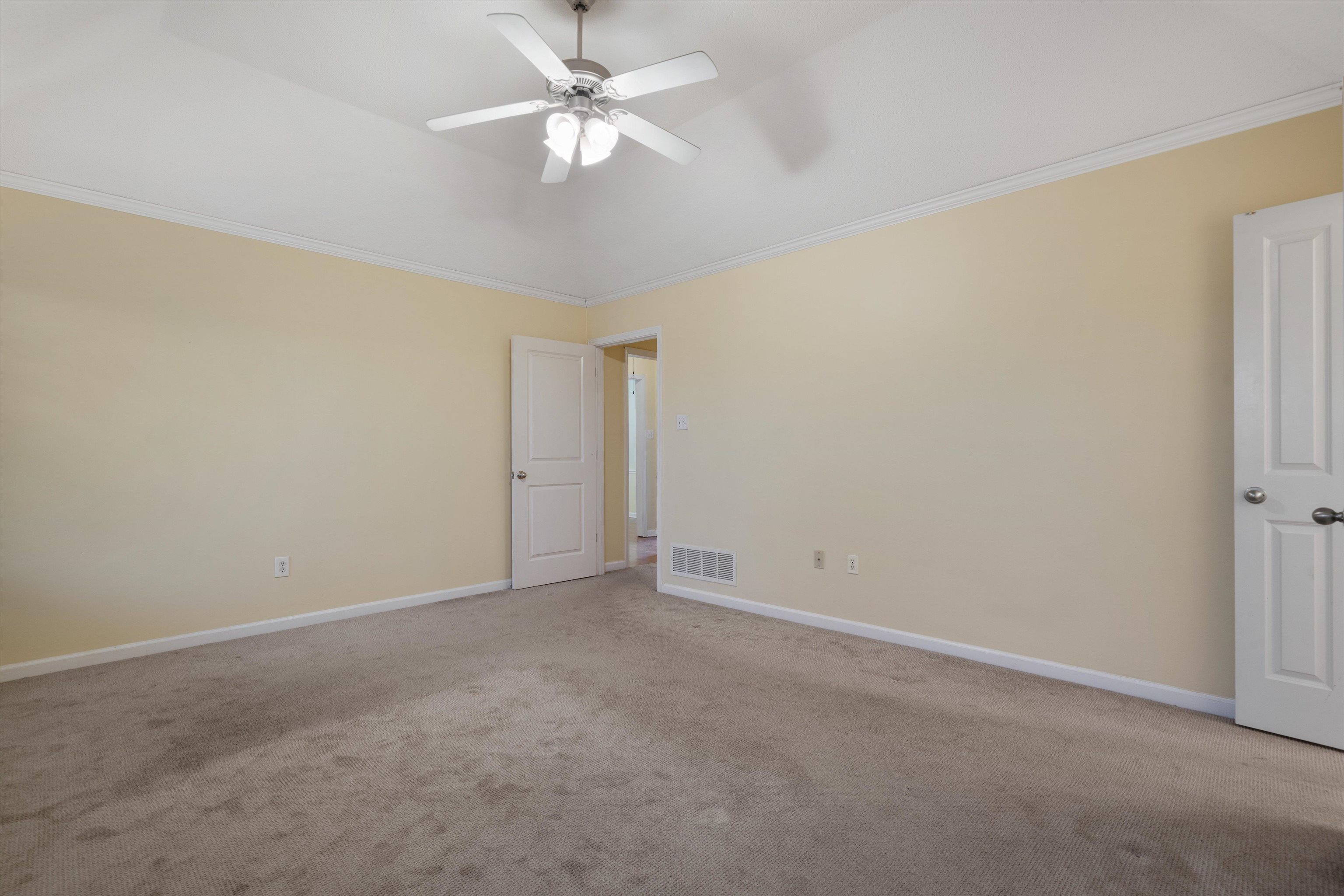 35 CAITLYN GENEVA CV