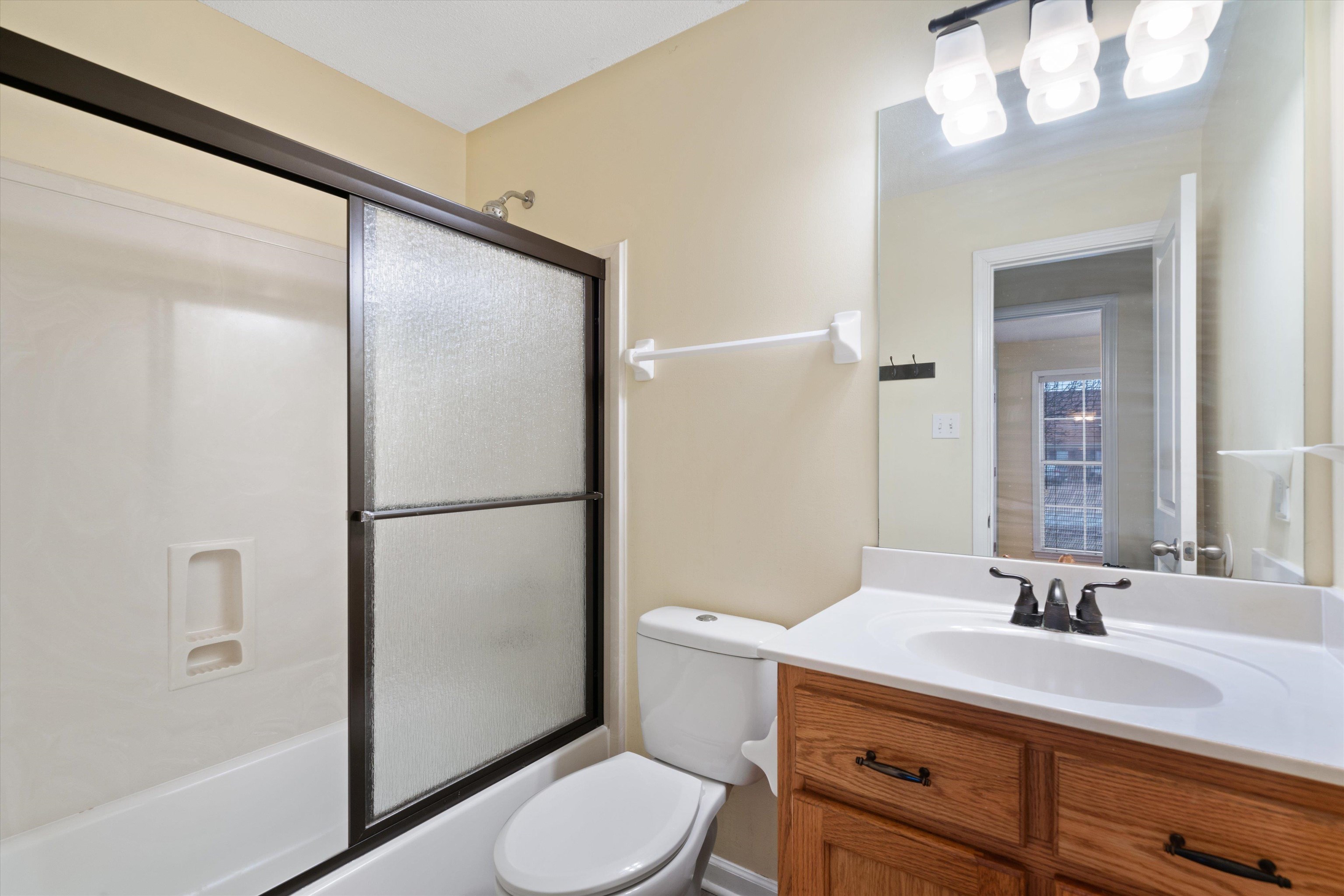 35 CAITLYN GENEVA CV