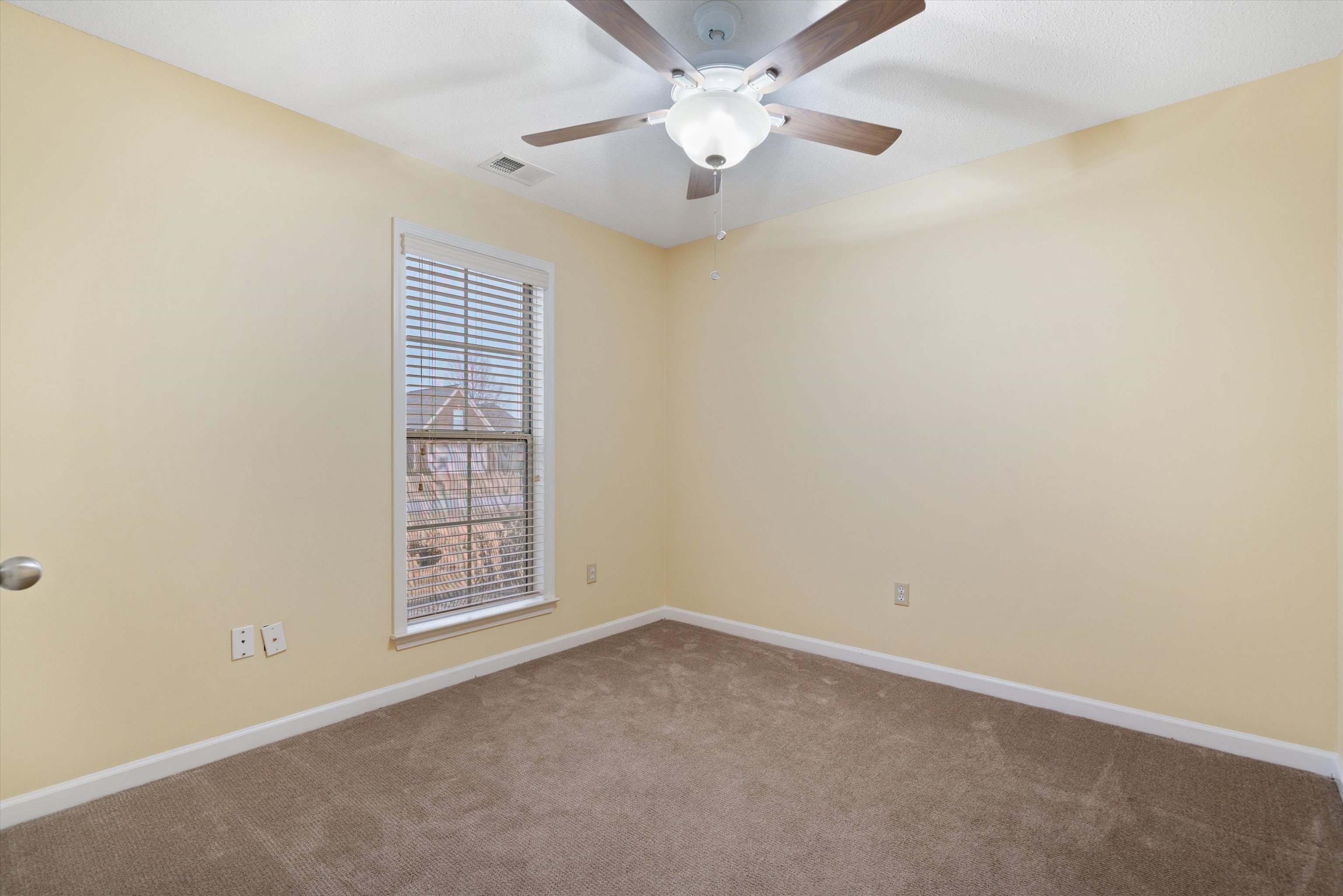 35 CAITLYN GENEVA CV