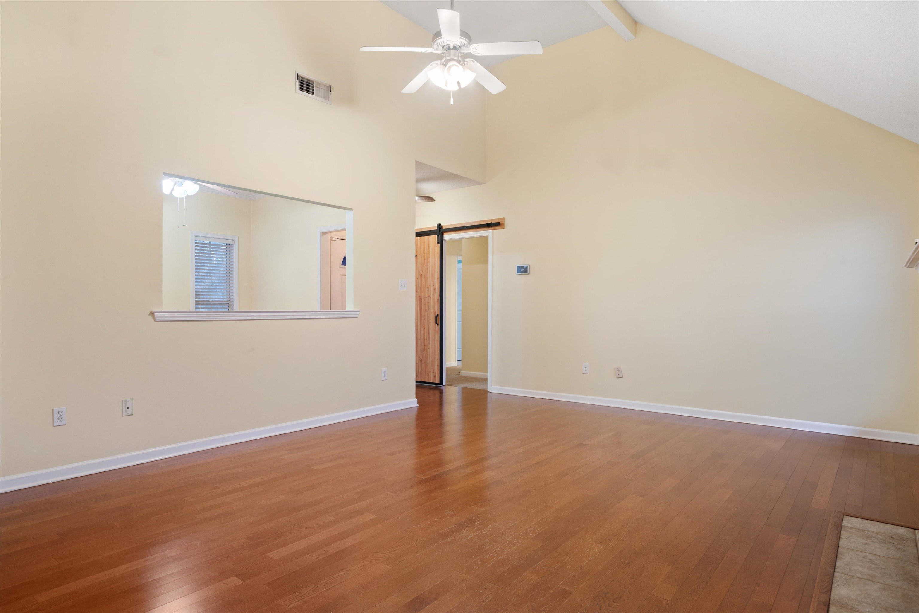 35 CAITLYN GENEVA CV