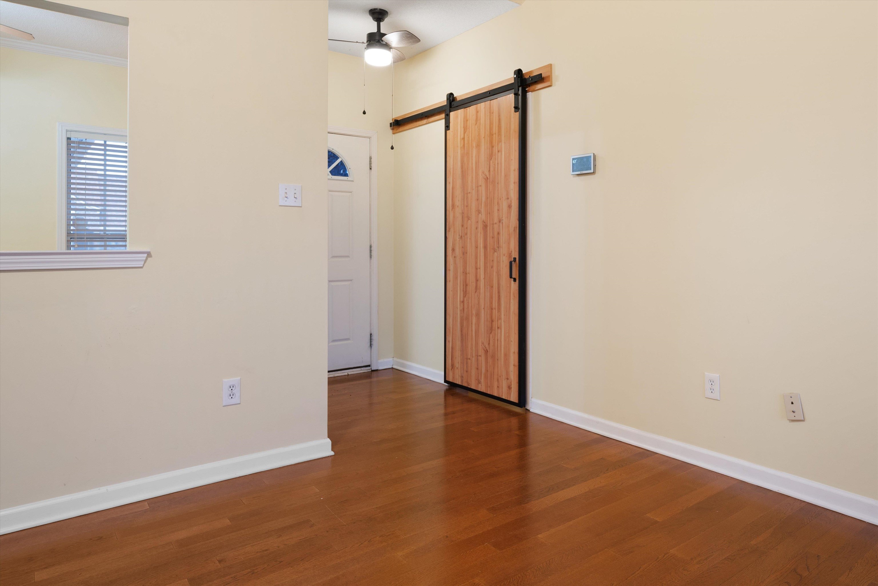 35 CAITLYN GENEVA CV