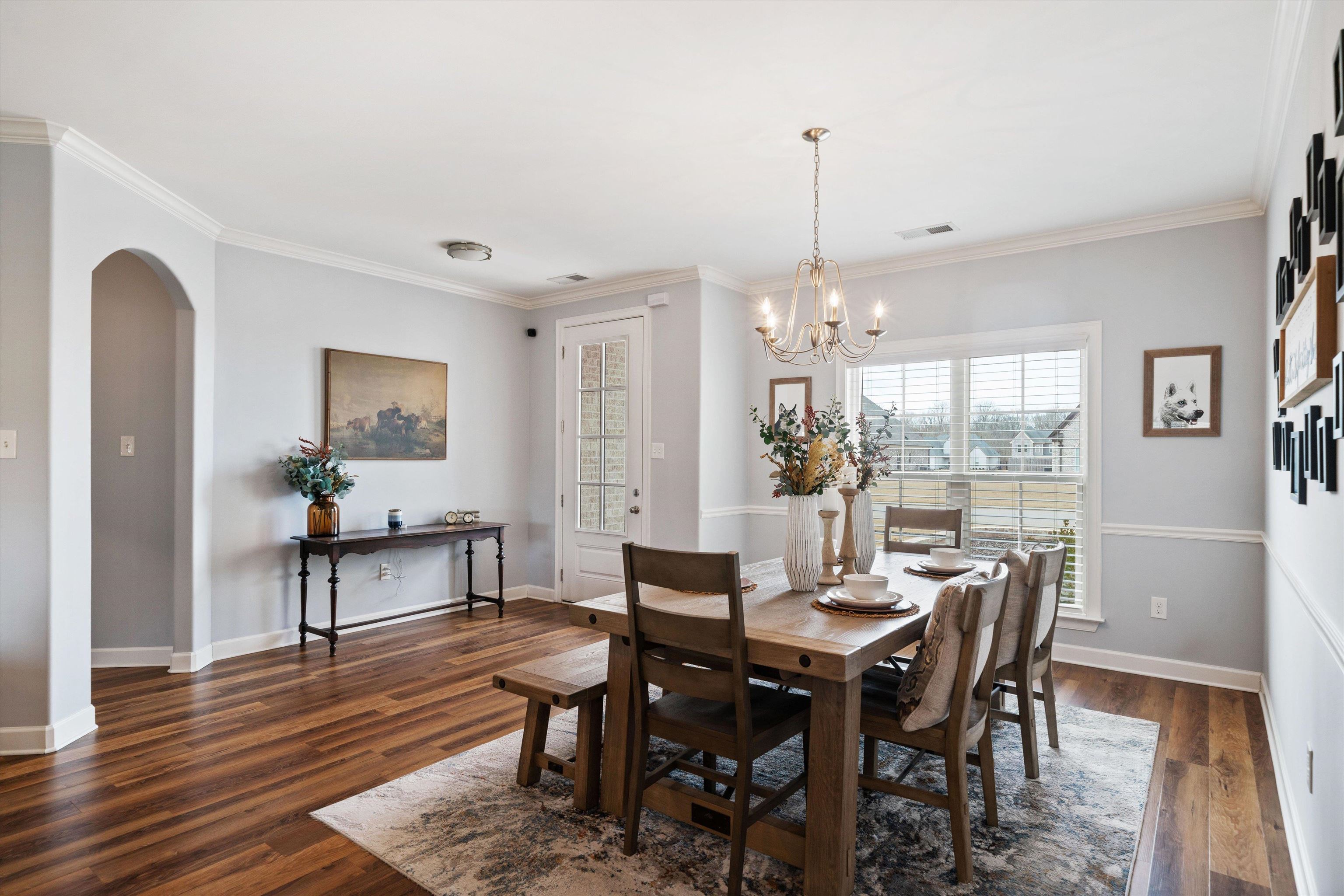 225 COUNTRY BROOK DR