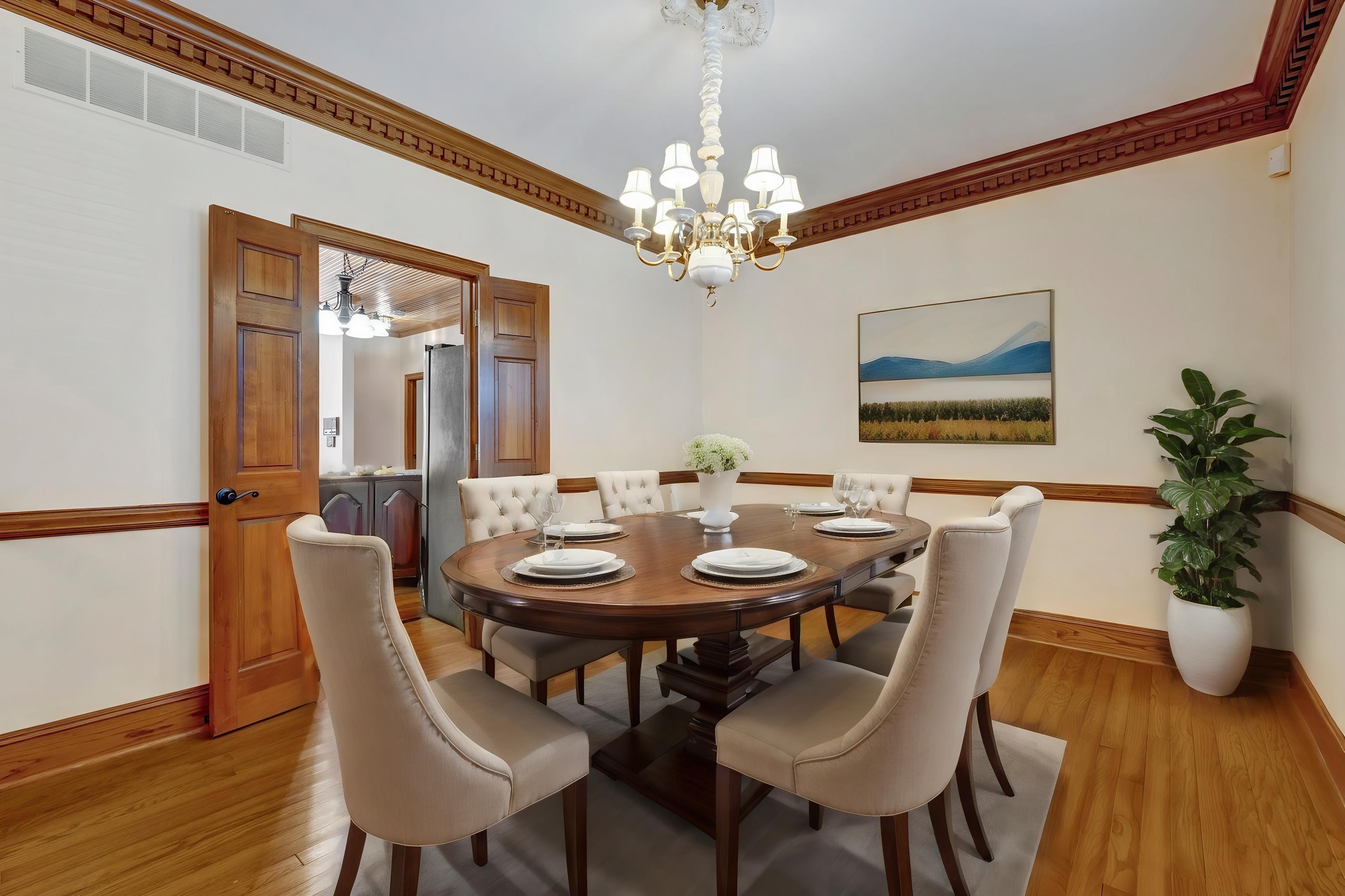 2838 E LEVEE OAKS DR