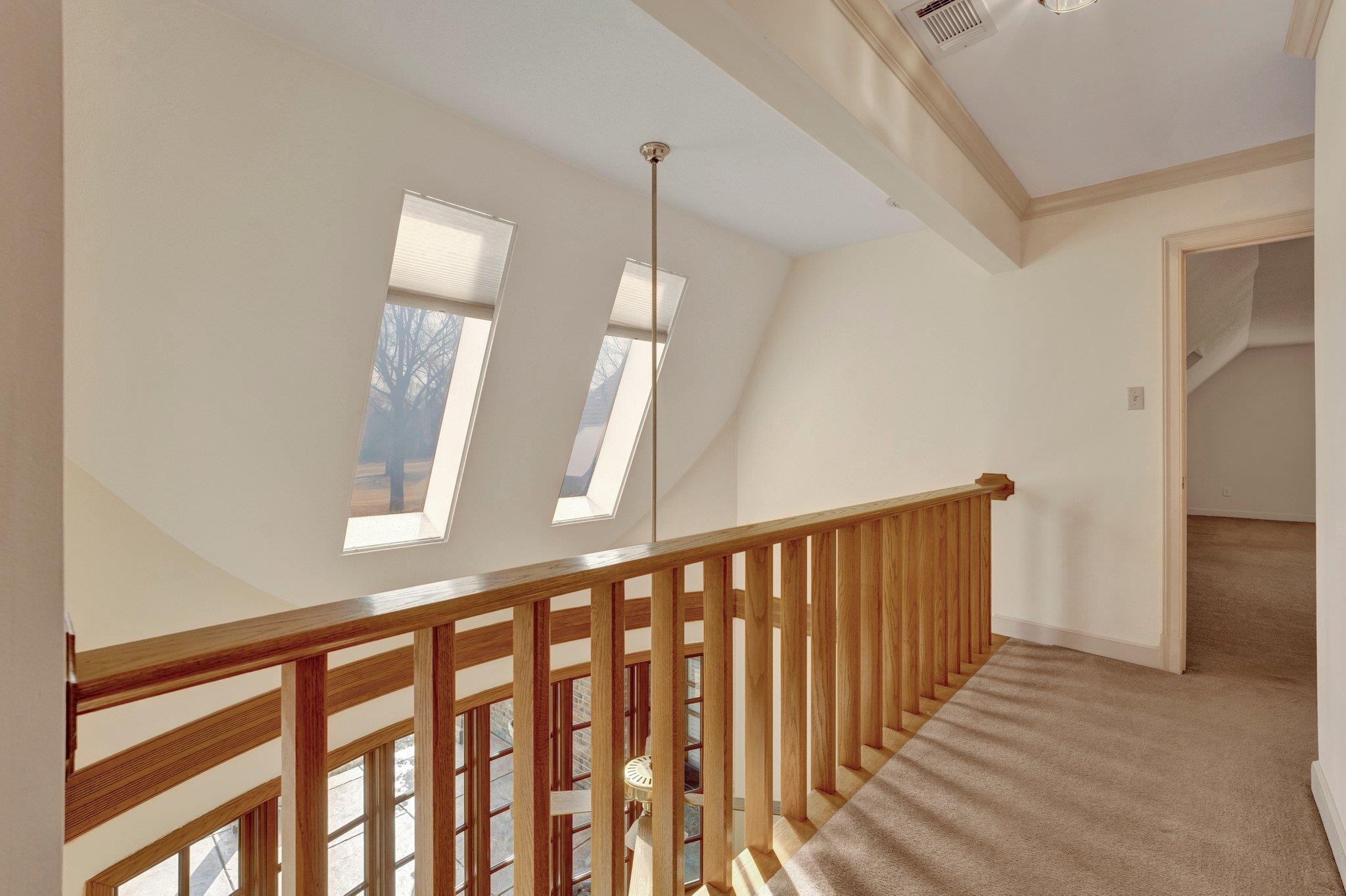 2838 E LEVEE OAKS DR