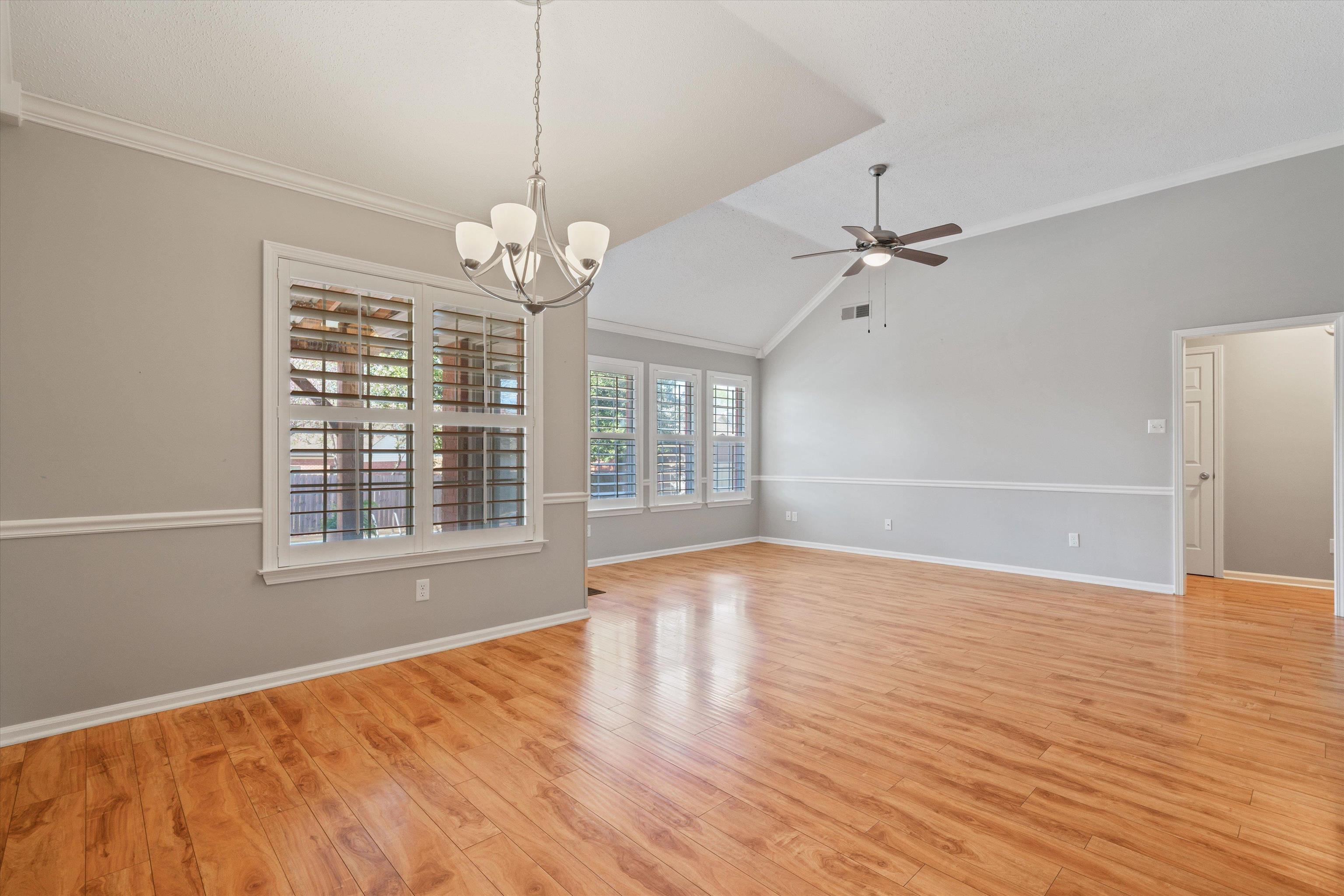 3443 PATRICIA ELLEN DR