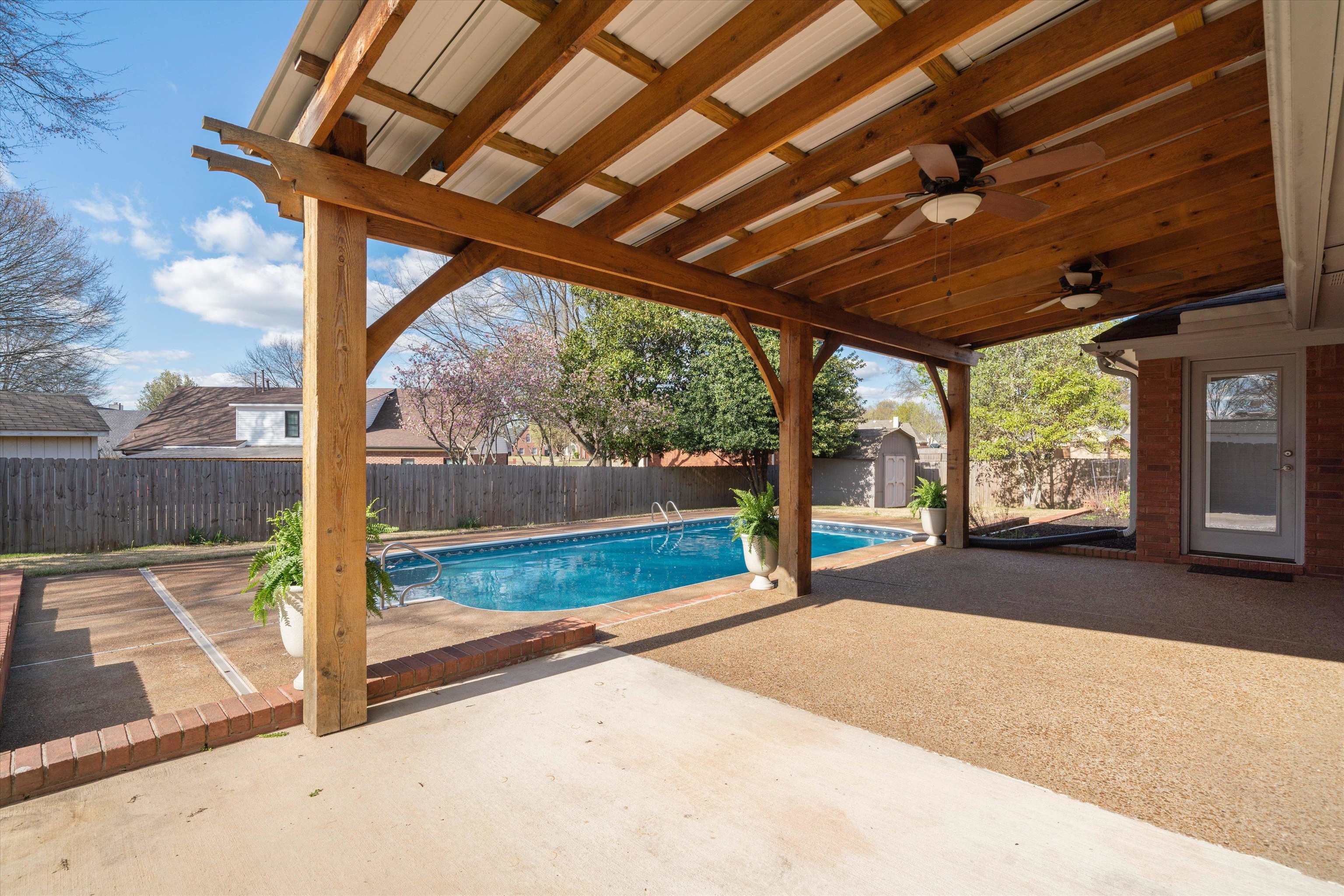 3443 PATRICIA ELLEN DR