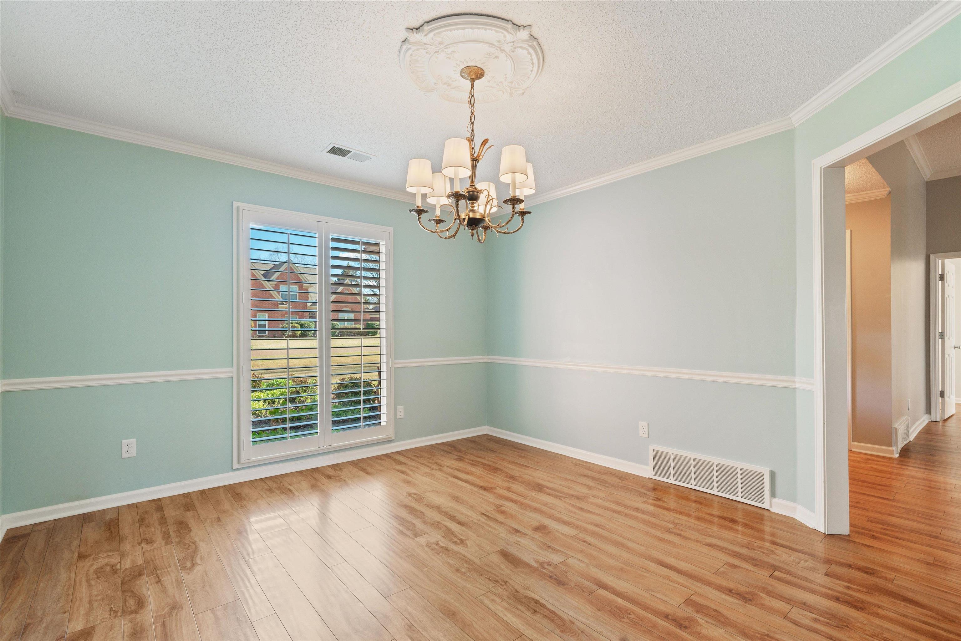 3443 PATRICIA ELLEN DR