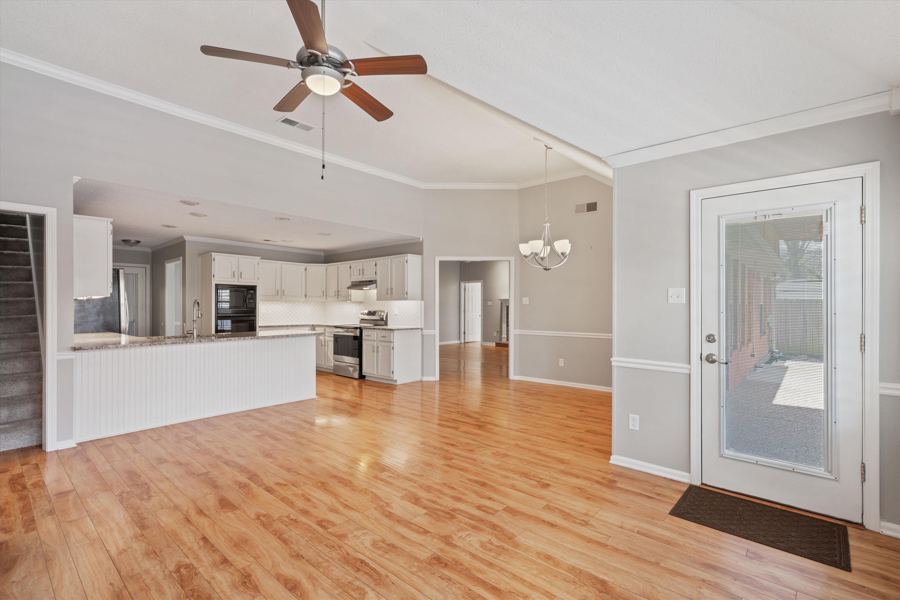 3443 PATRICIA ELLEN DR