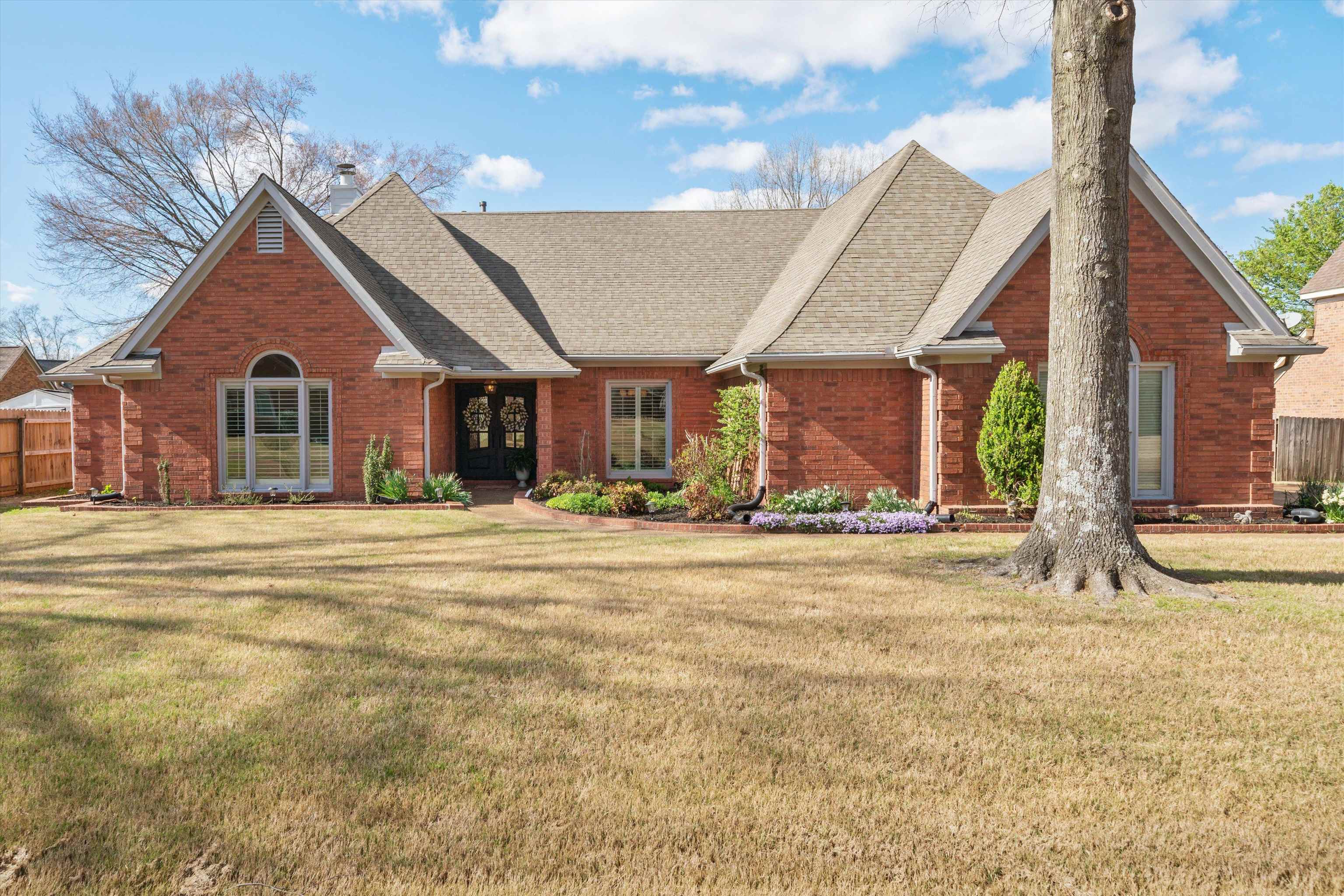 3443 PATRICIA ELLEN DR