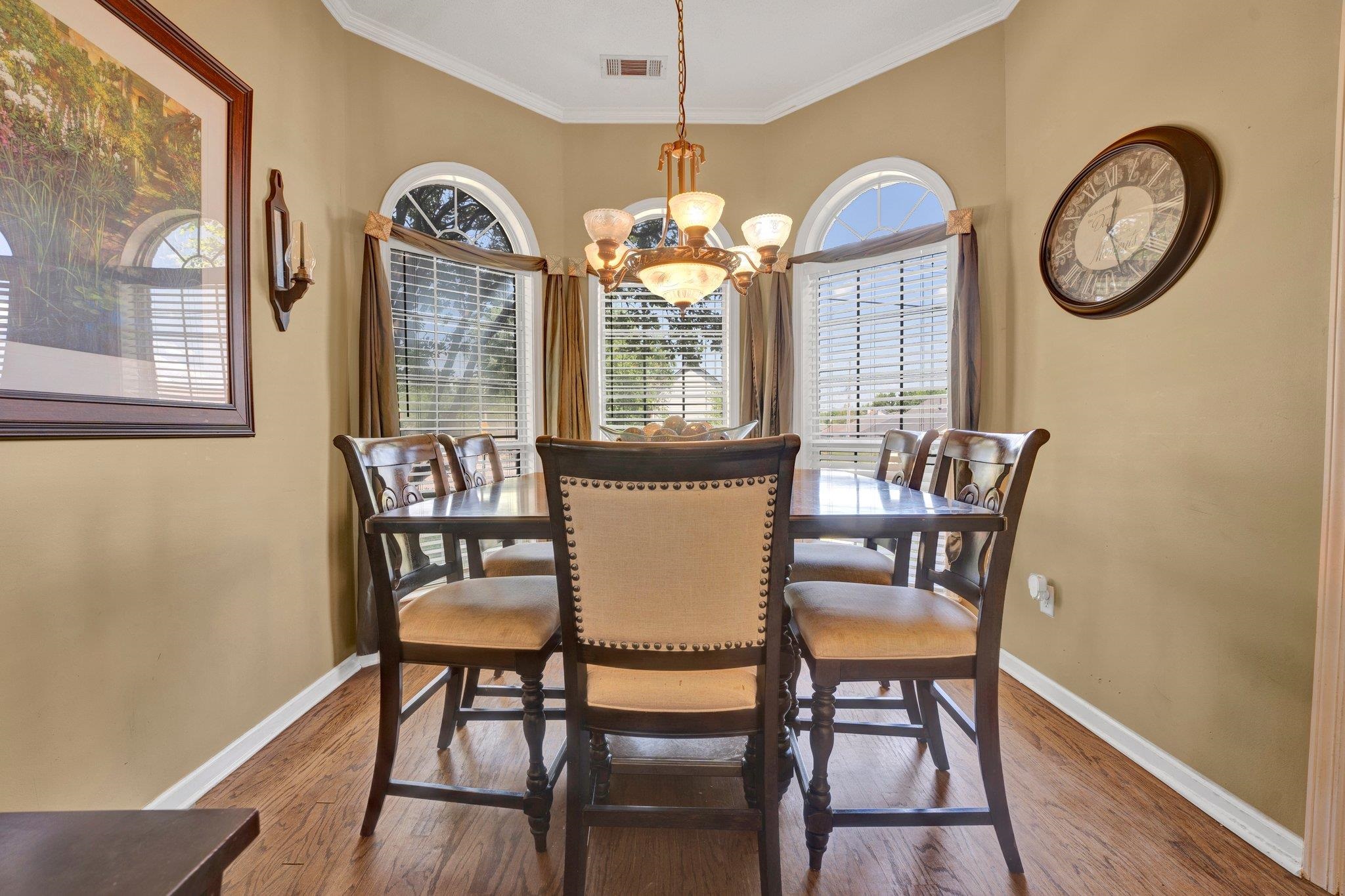 8641 OVERCUP OAKS DR