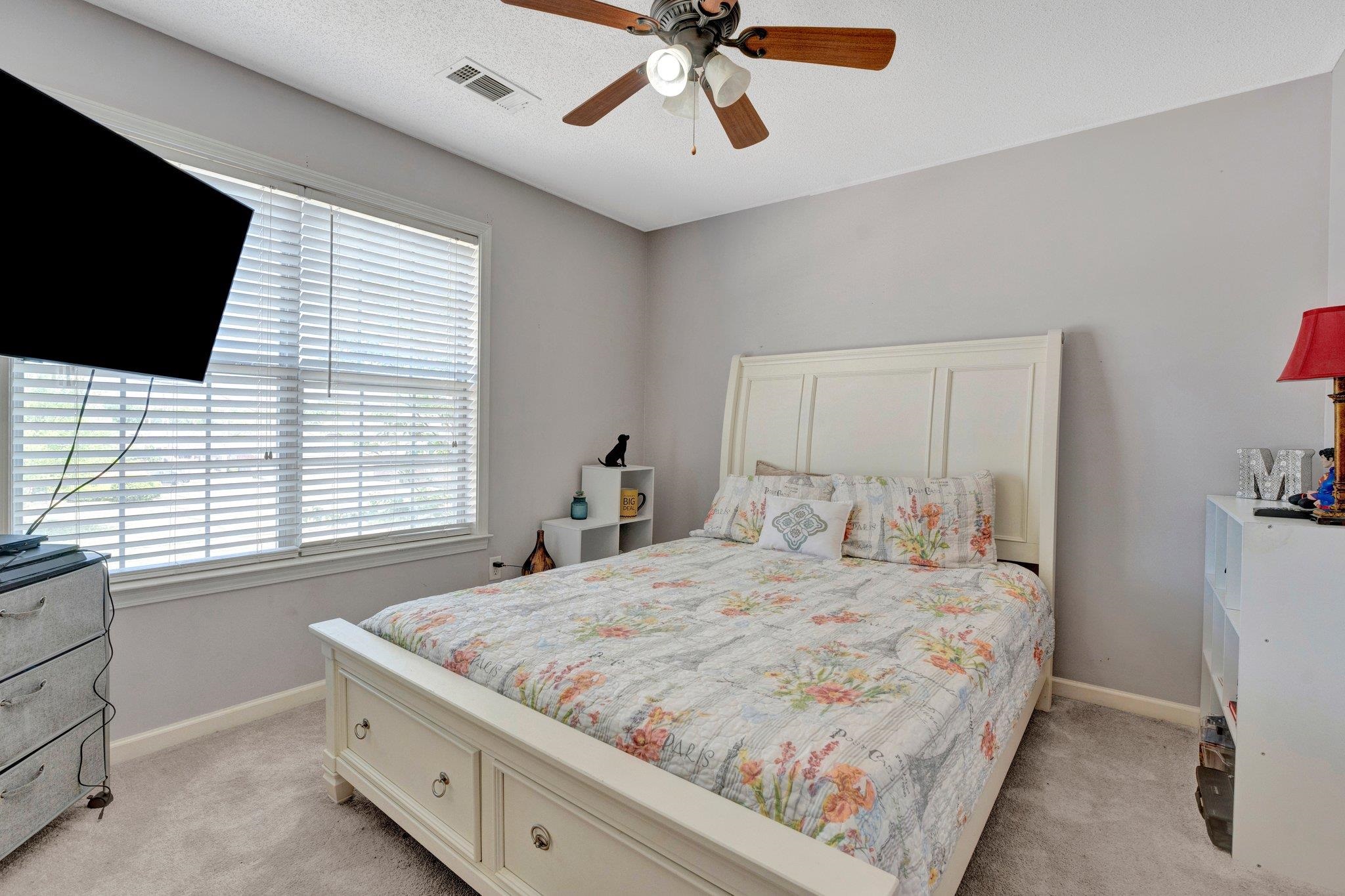 8641 OVERCUP OAKS DR