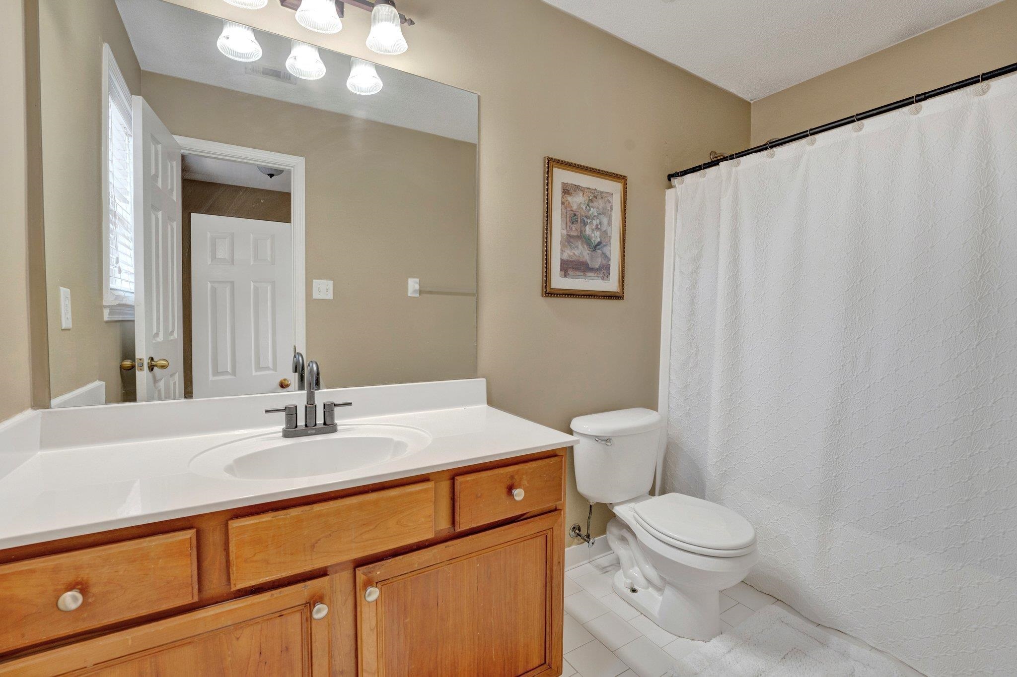 8641 OVERCUP OAKS DR