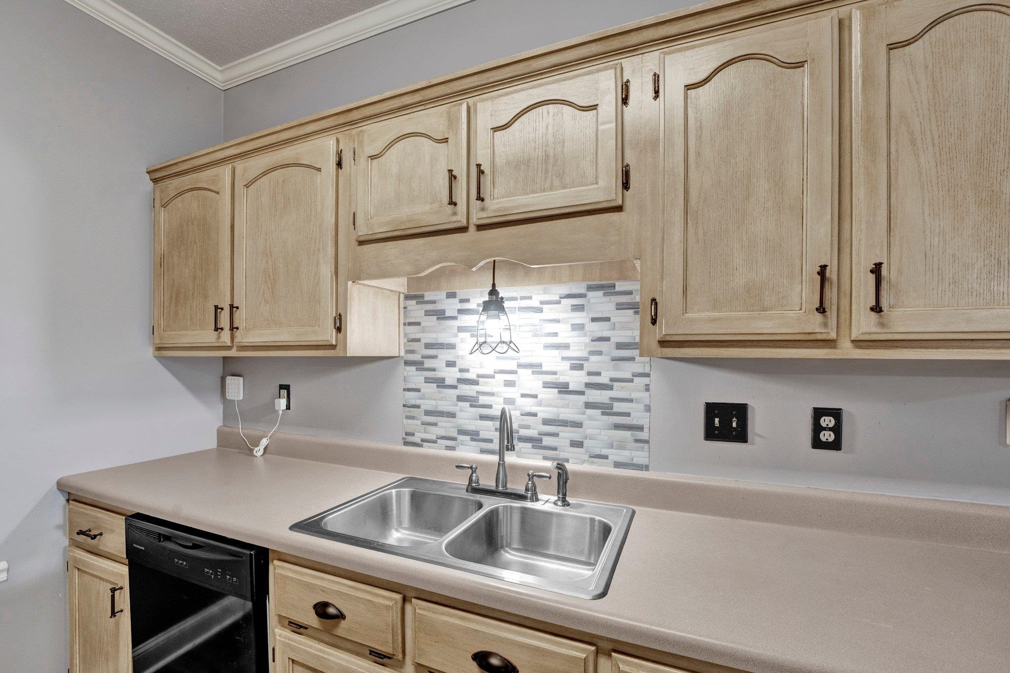 4100 MEADOW FIELD LN