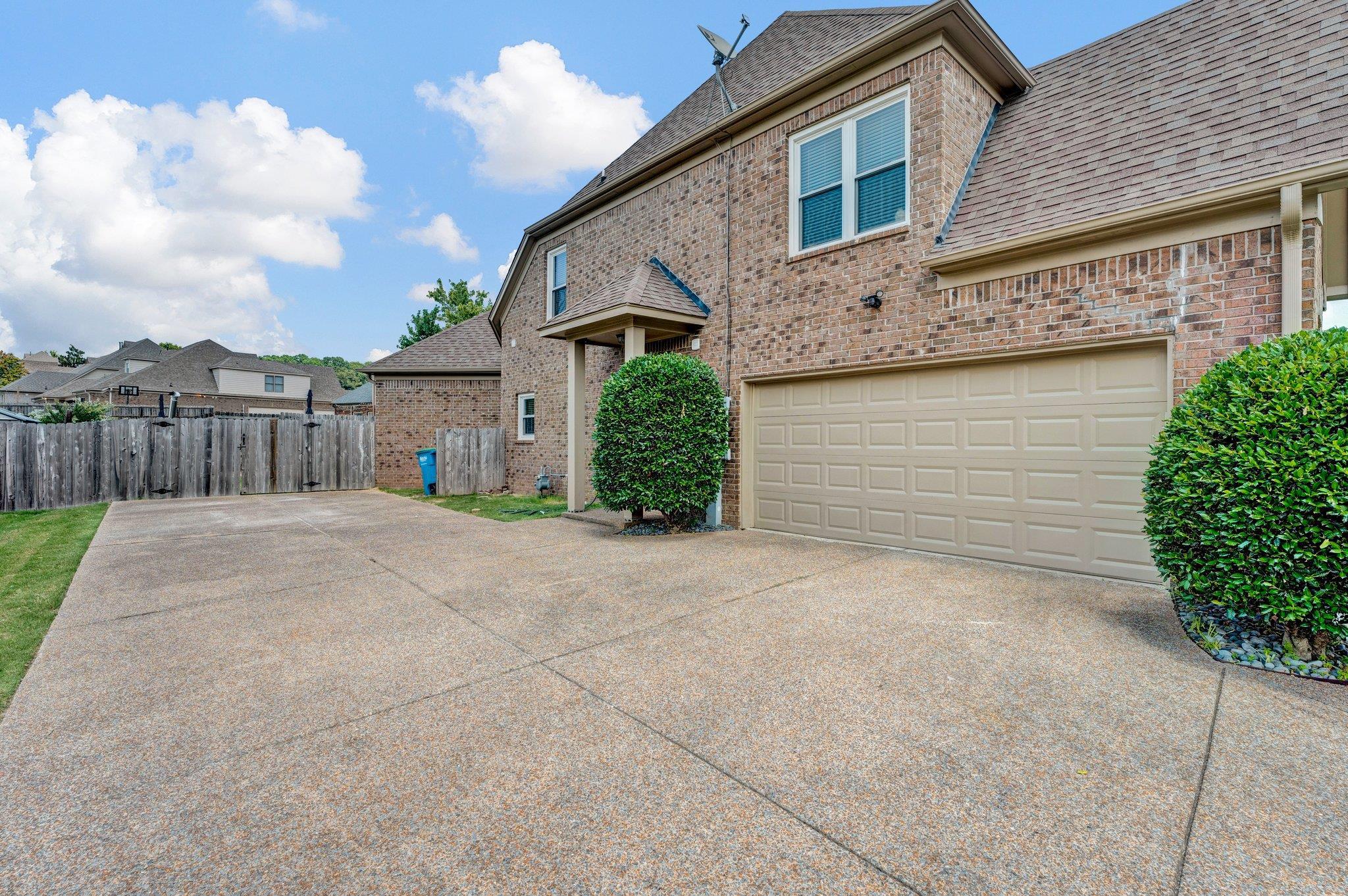 12276 CHAPEL MEADOW DR