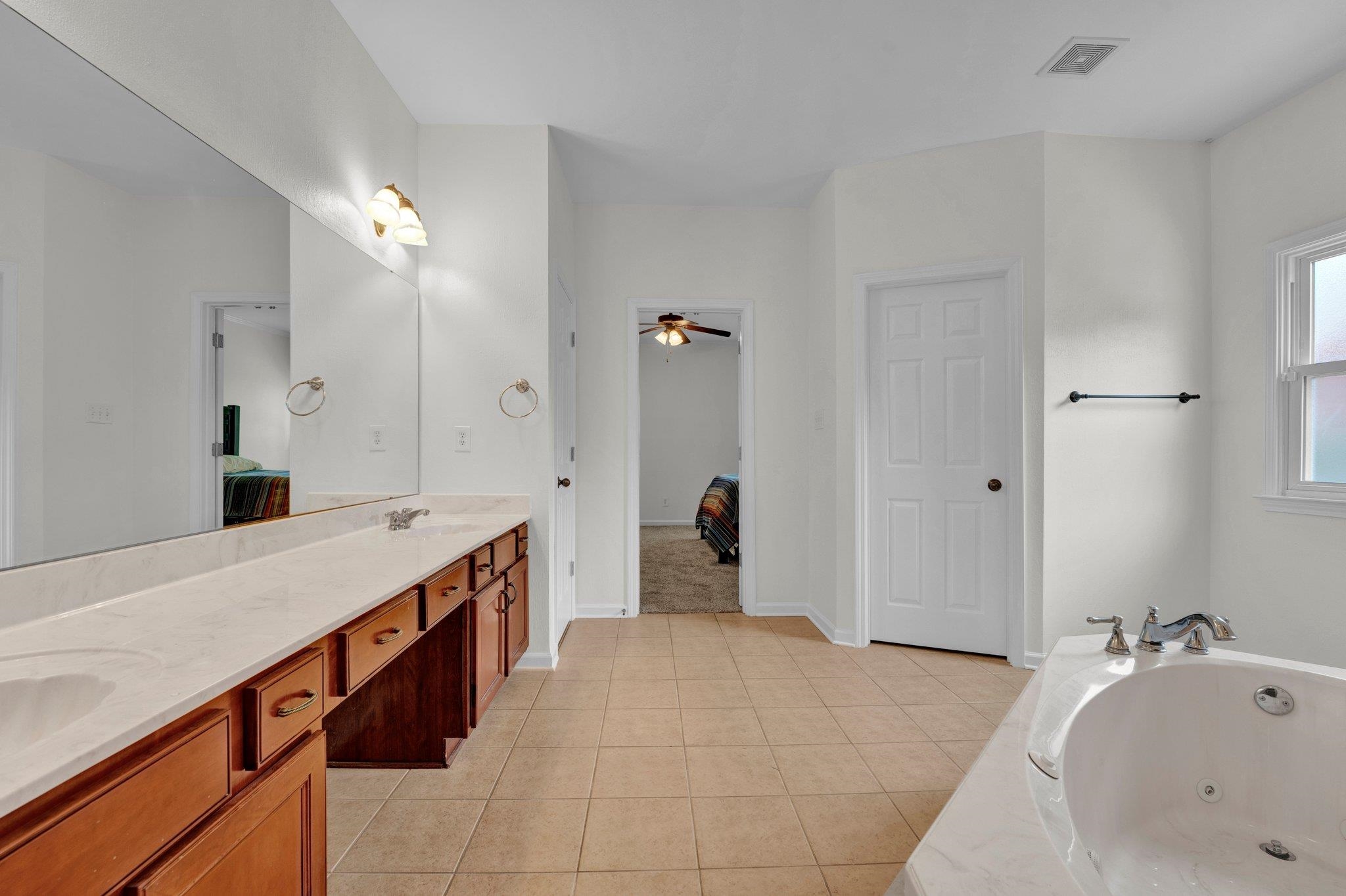 12276 CHAPEL MEADOW DR