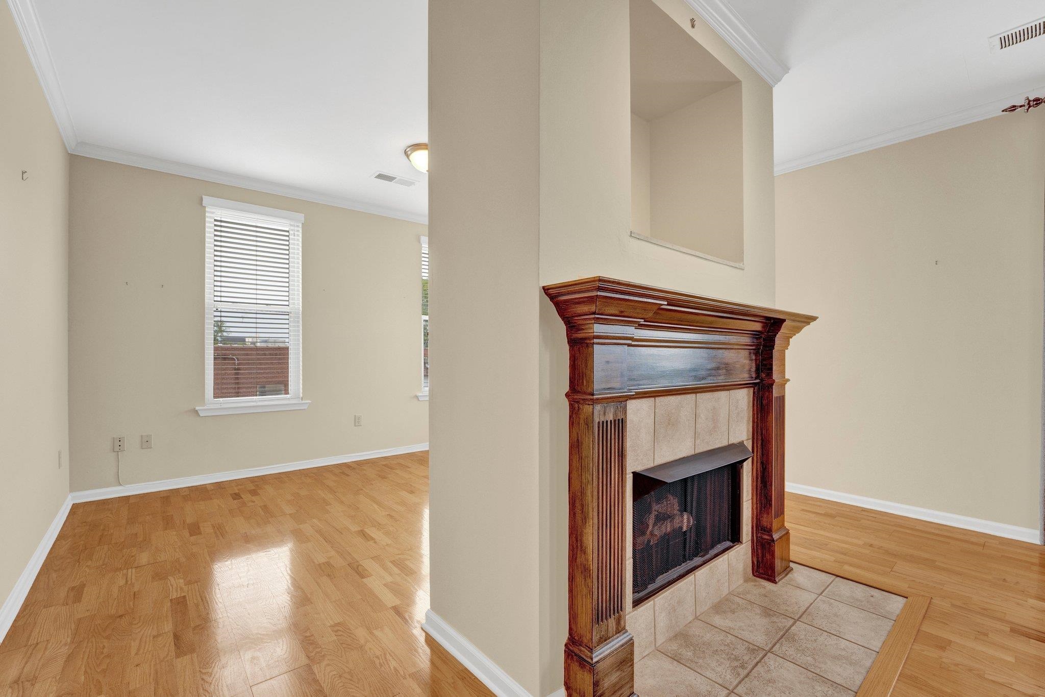 580 S MAIN ST Unit: 203