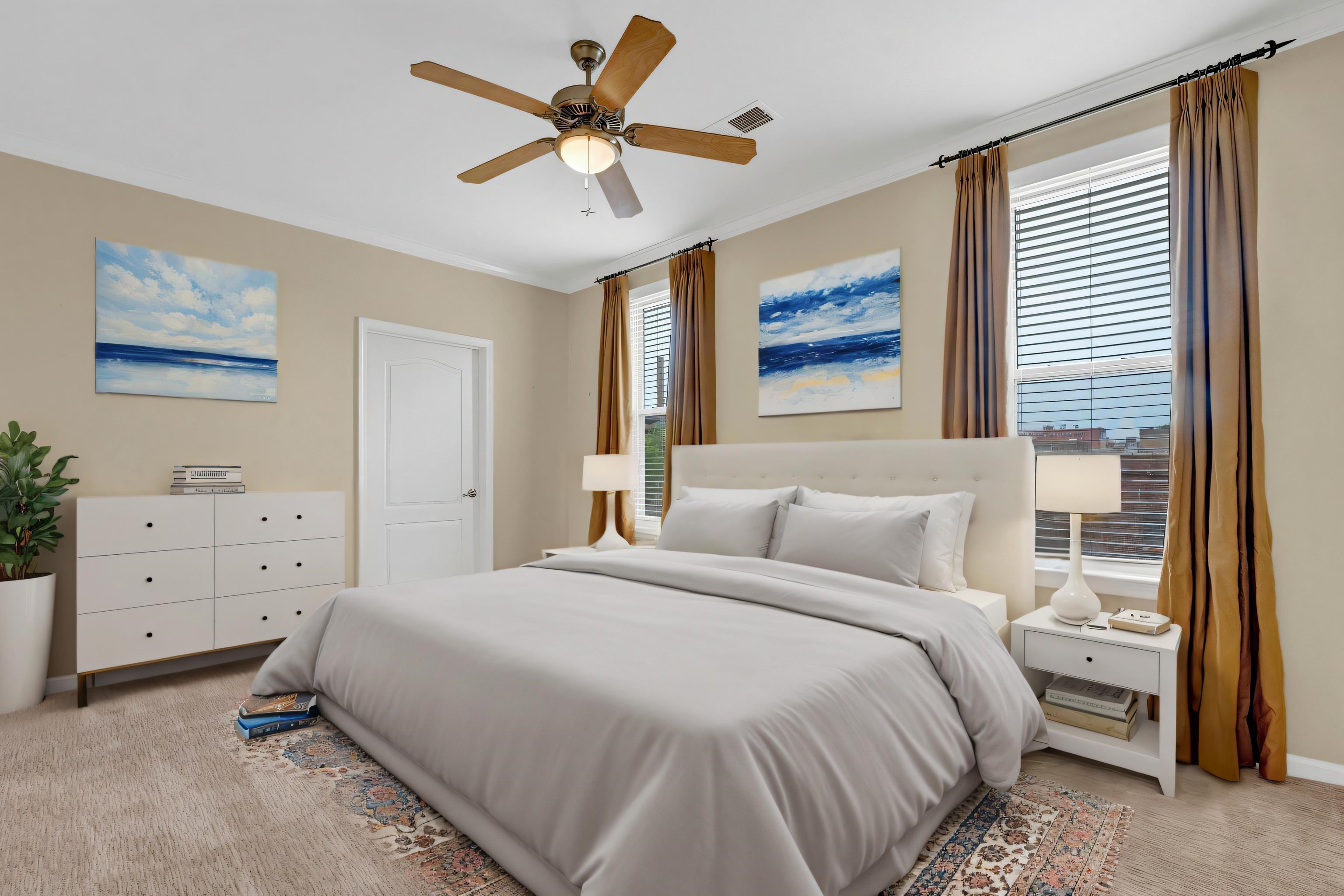 580 S MAIN ST Unit: 203