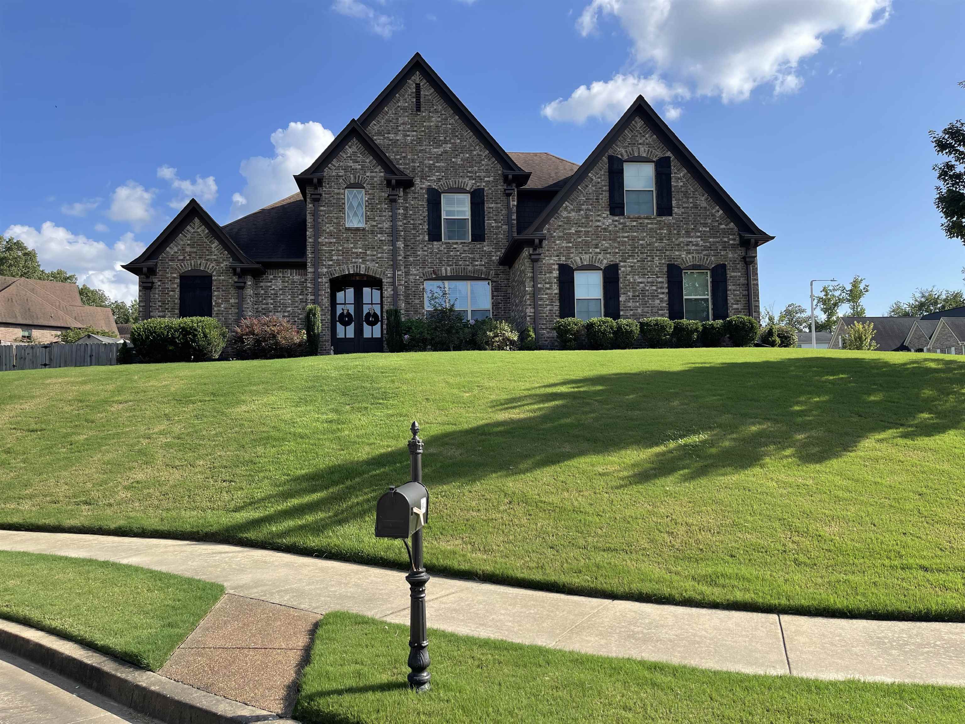 8339 HUNTERS HOLLOW CV