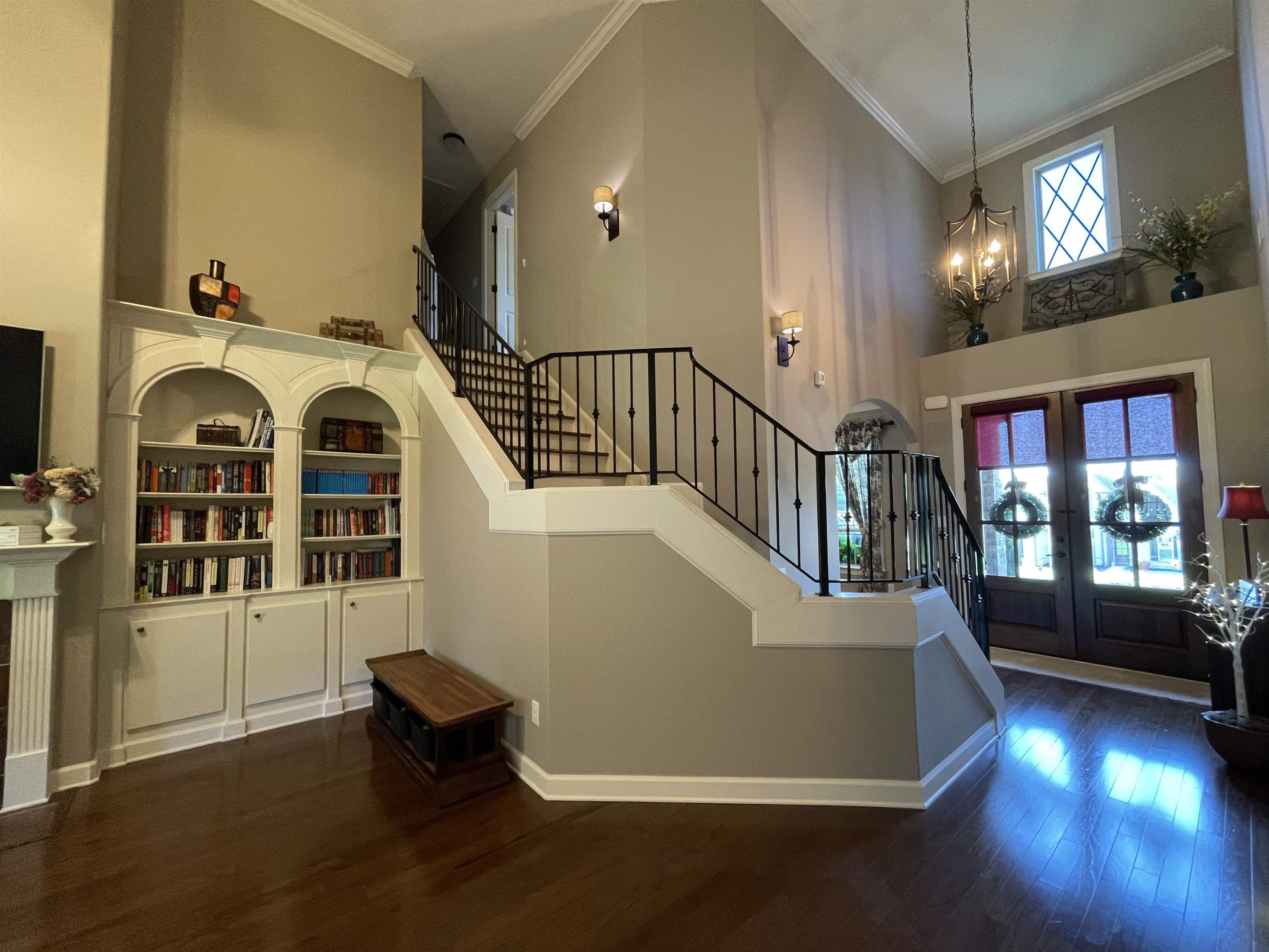 8339 HUNTERS HOLLOW CV