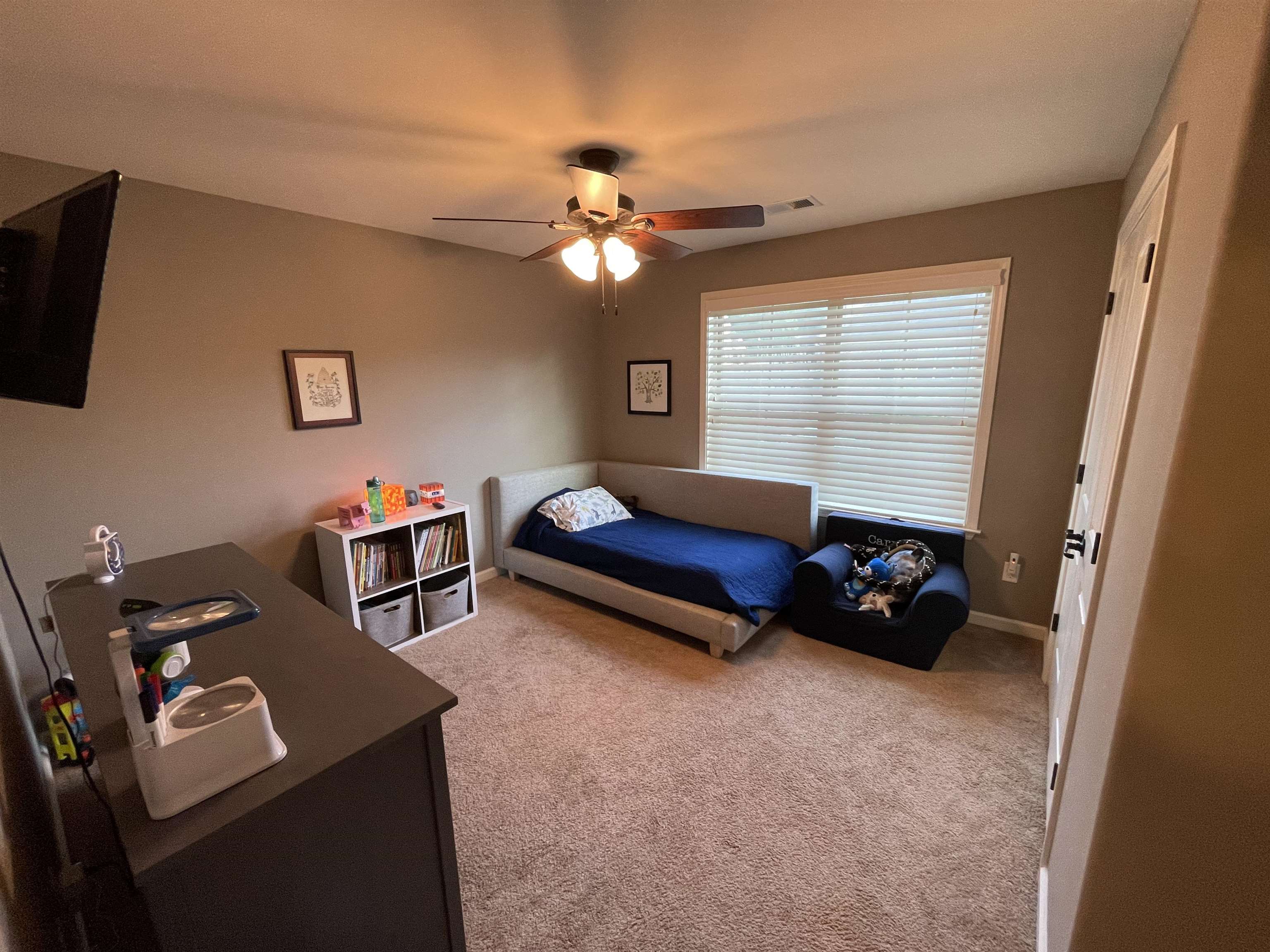 8339 HUNTERS HOLLOW CV