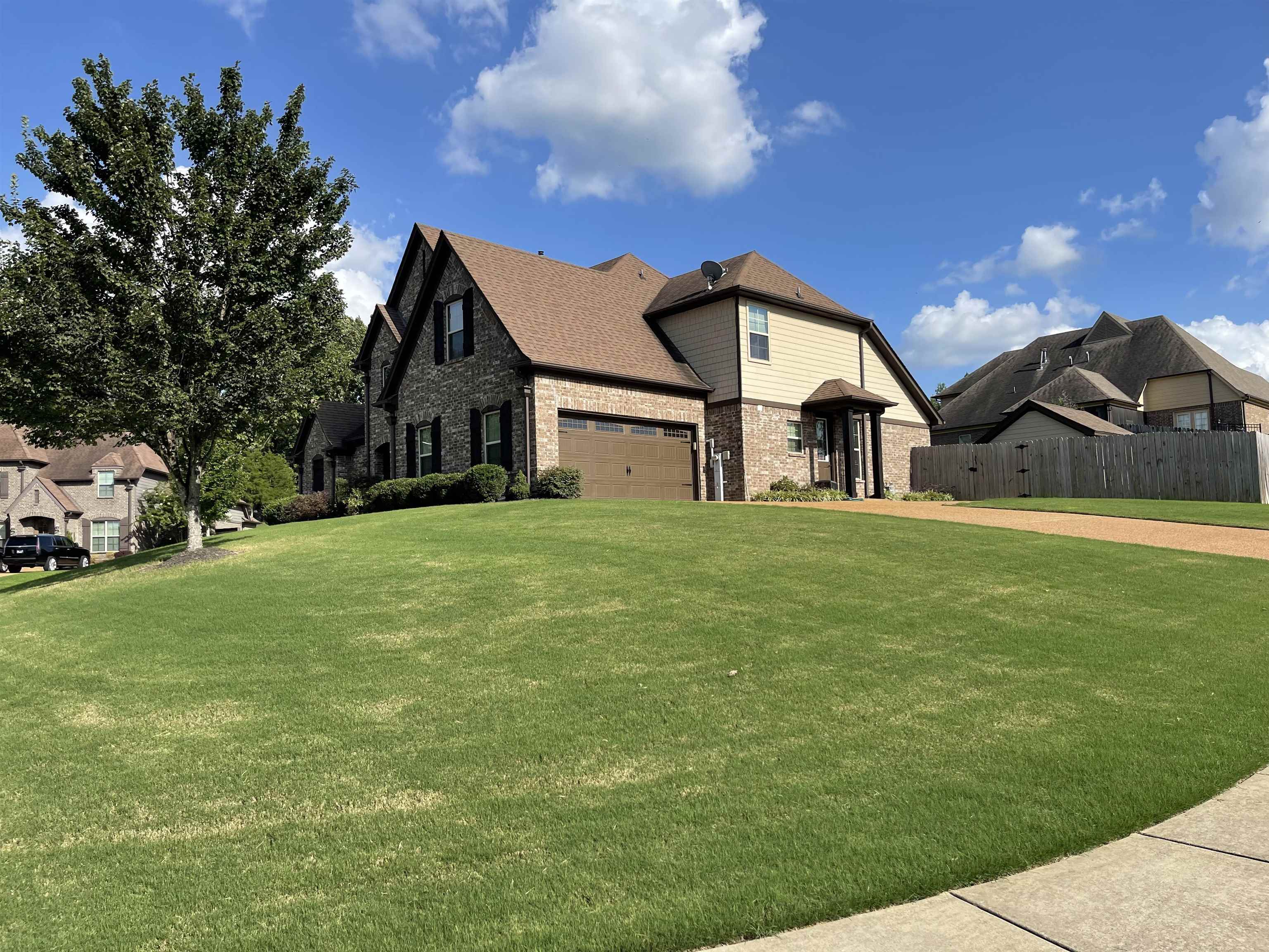 8339 HUNTERS HOLLOW CV