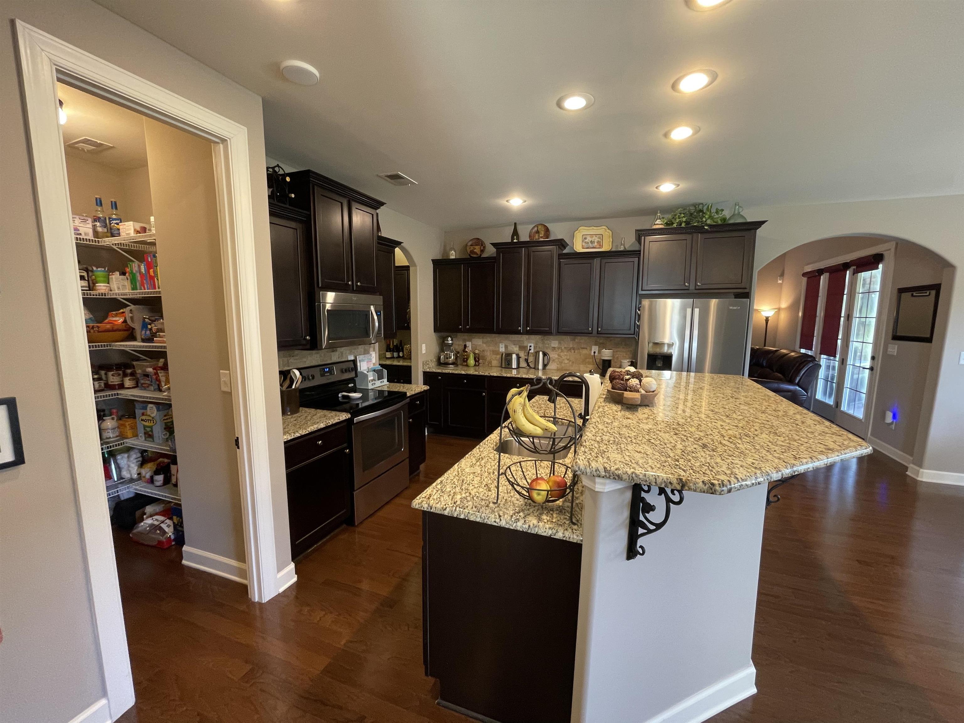 8339 HUNTERS HOLLOW CV