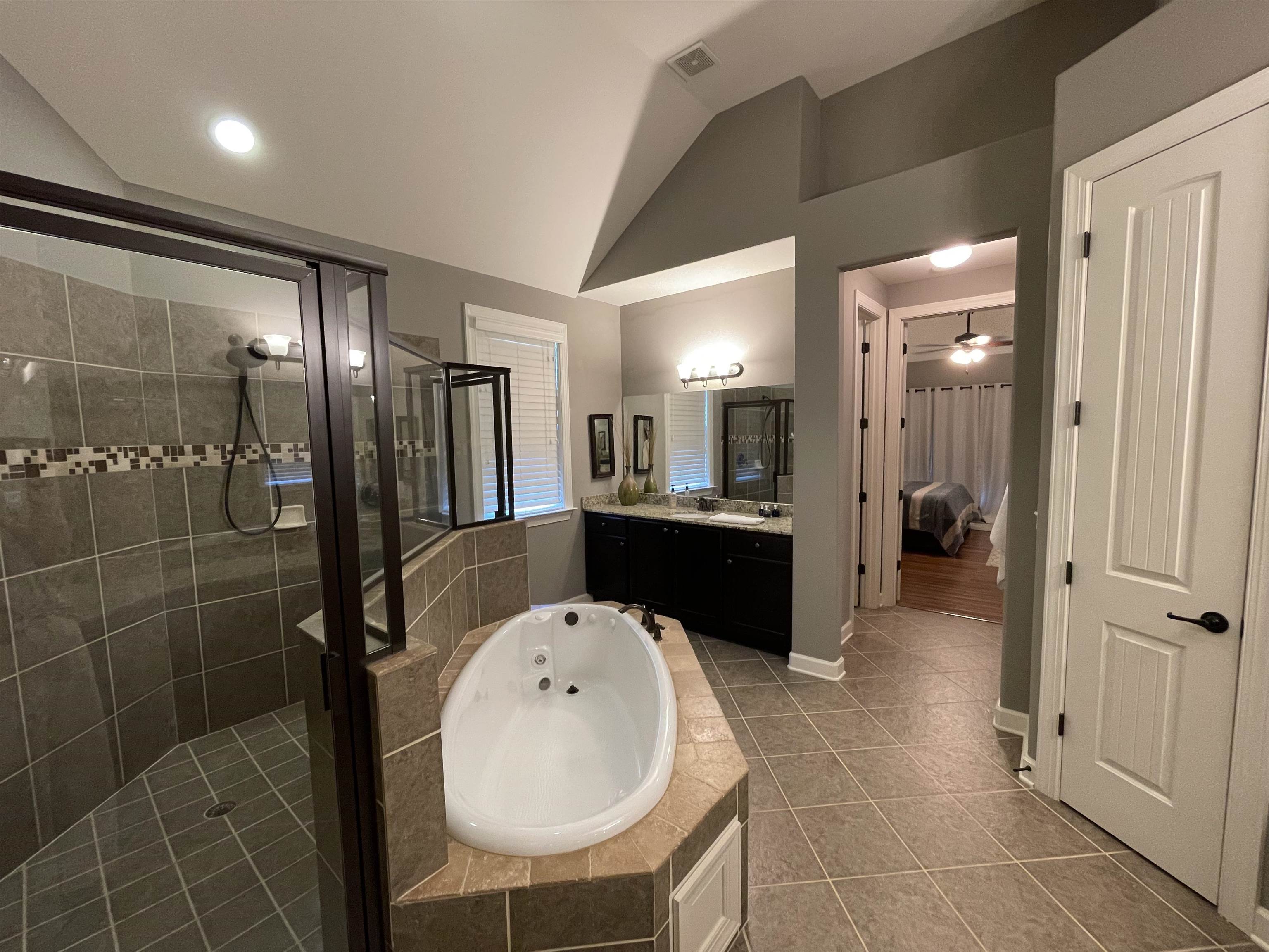 8339 HUNTERS HOLLOW CV