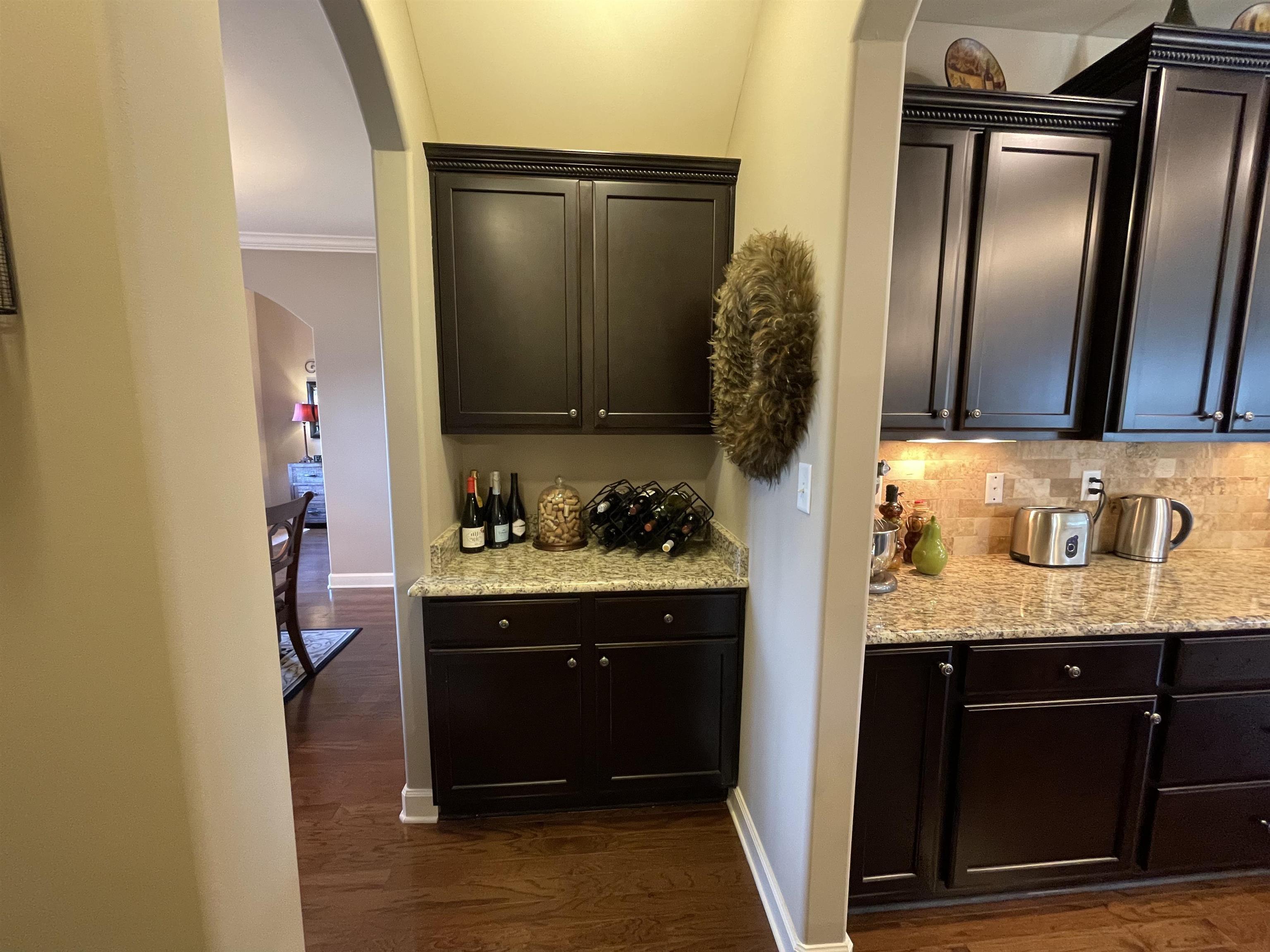 8339 HUNTERS HOLLOW CV