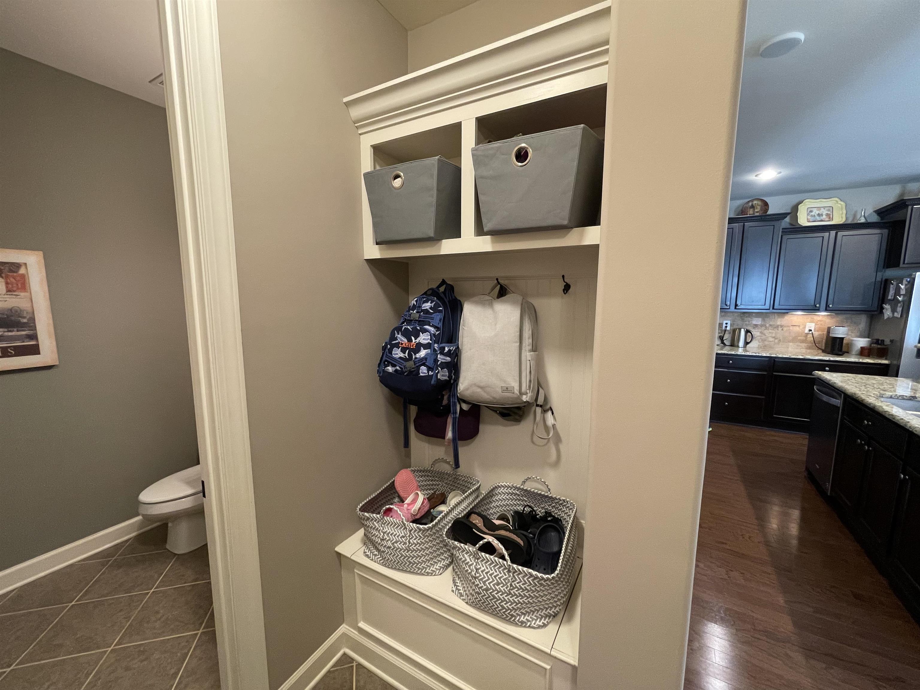 8339 HUNTERS HOLLOW CV