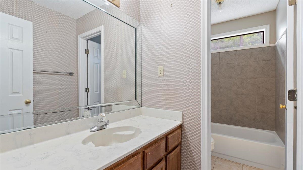 2668 MORNING WOODS DR