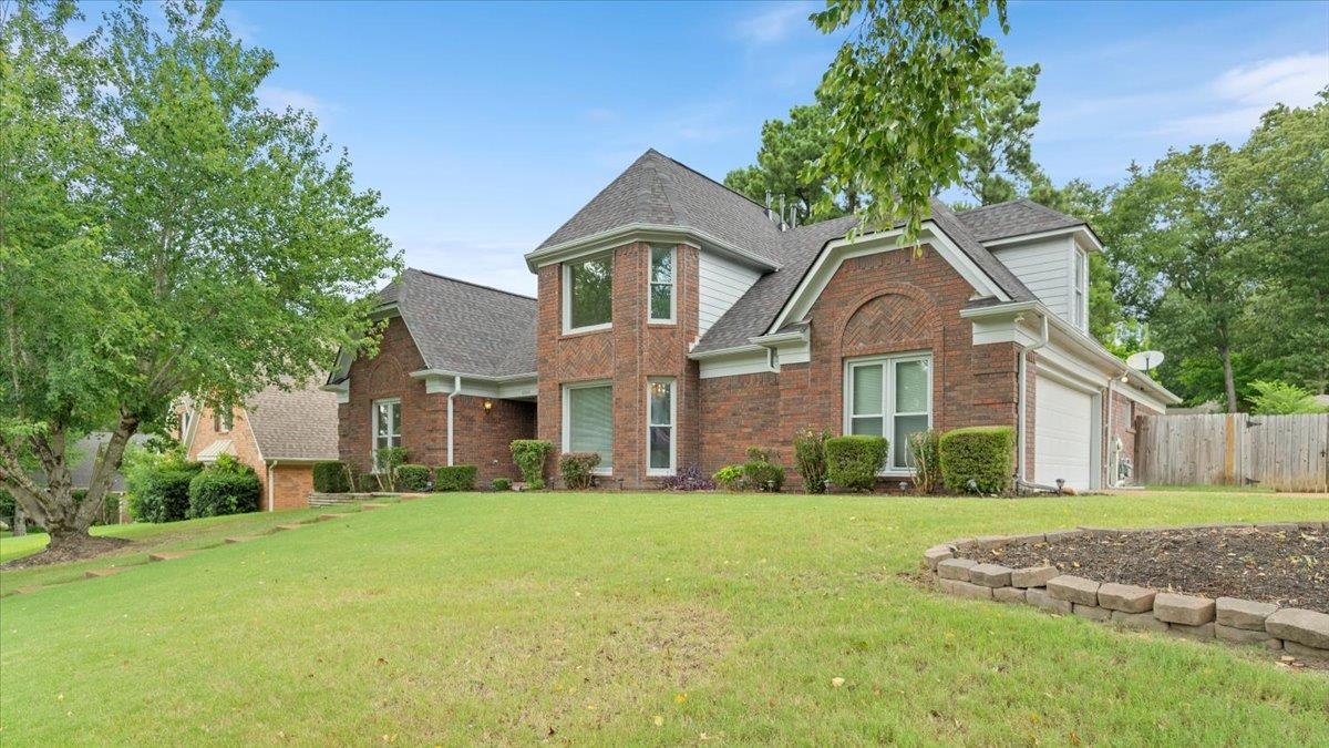 2668 MORNING WOODS DR