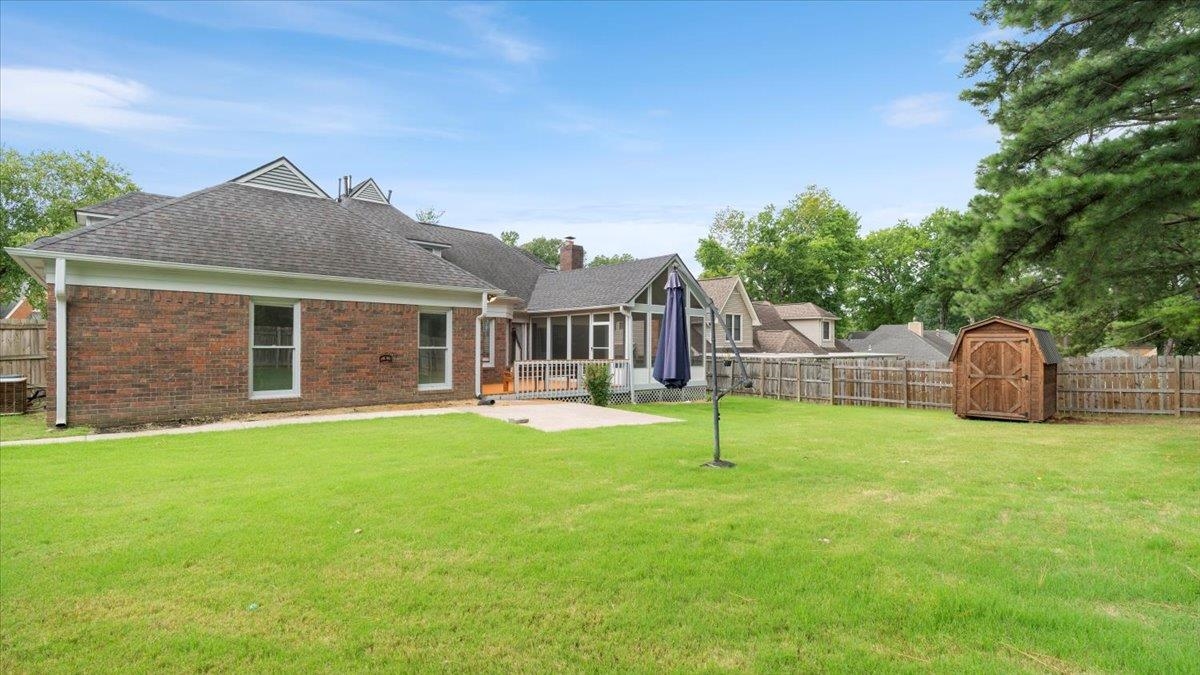 2668 MORNING WOODS DR