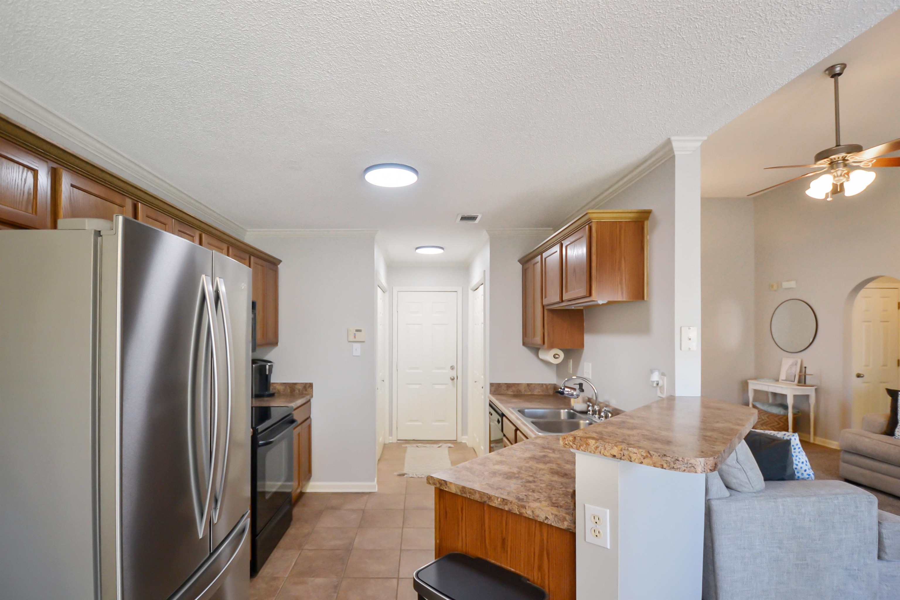 11810 VILLAGE CENTER ST